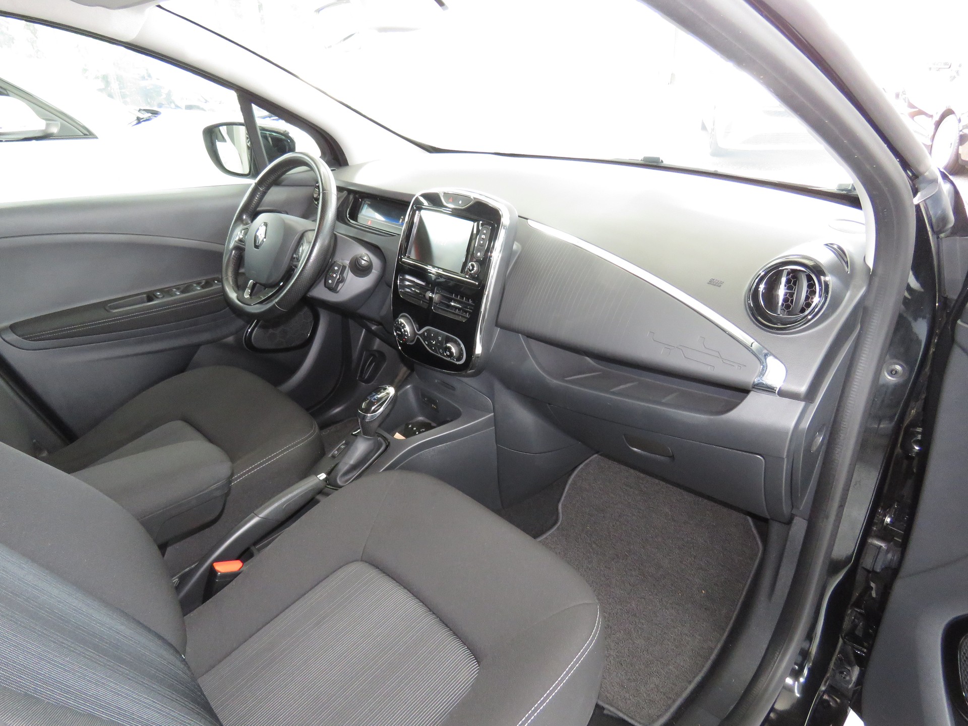 RENAULT Zoe Limited R110 "Automat" (Batterie Miete)-image-10
