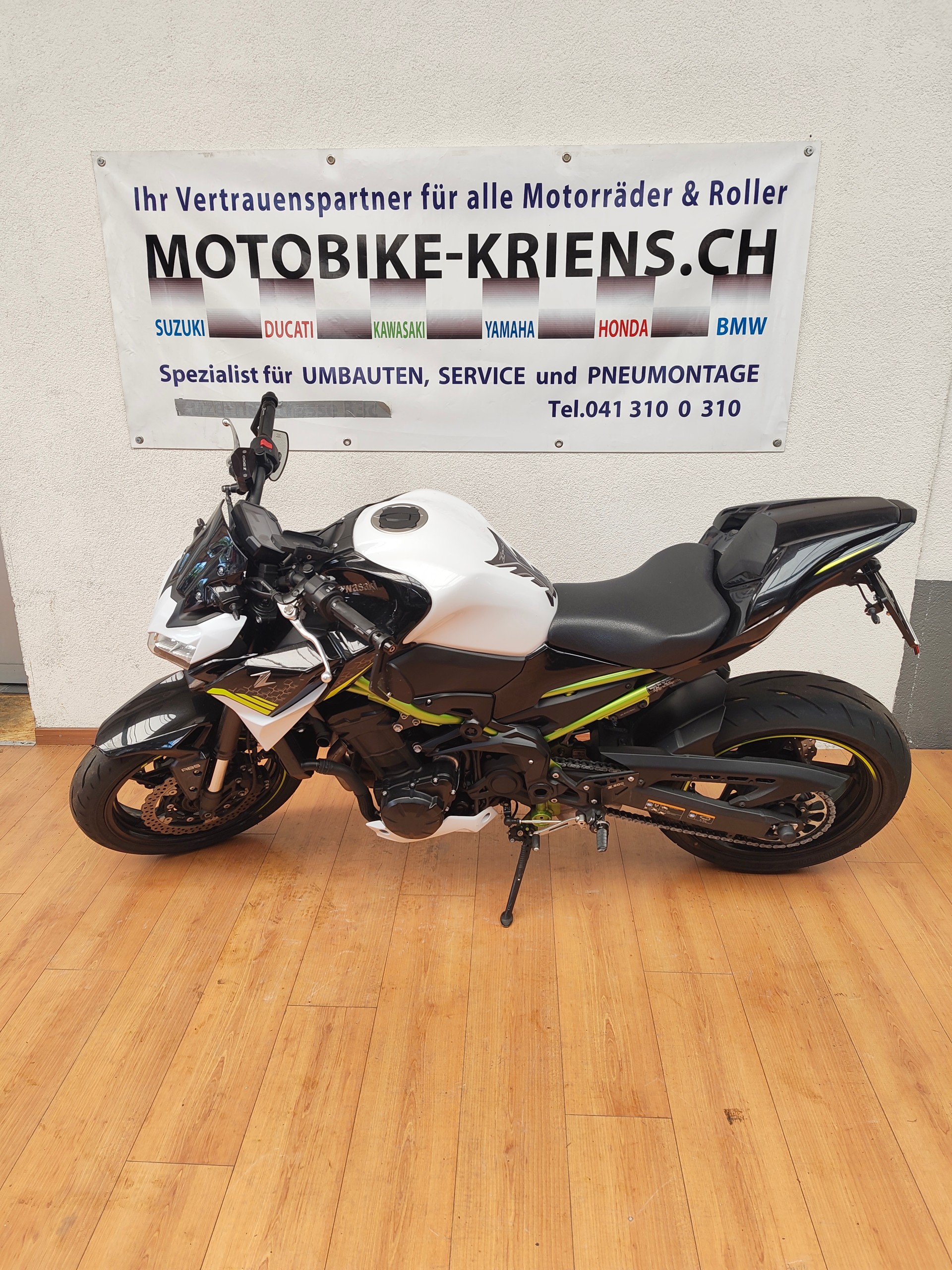 KAWASAKI Z 900