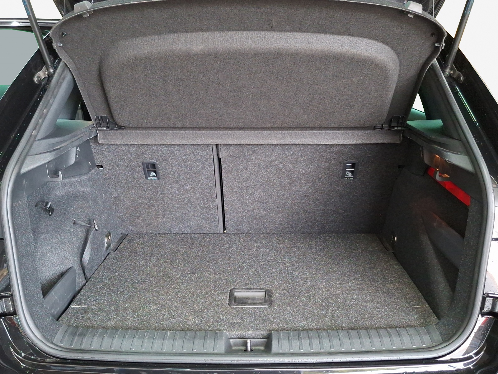 SKODA Kamiq 1.0 TSI Dynamic DSG-image-12