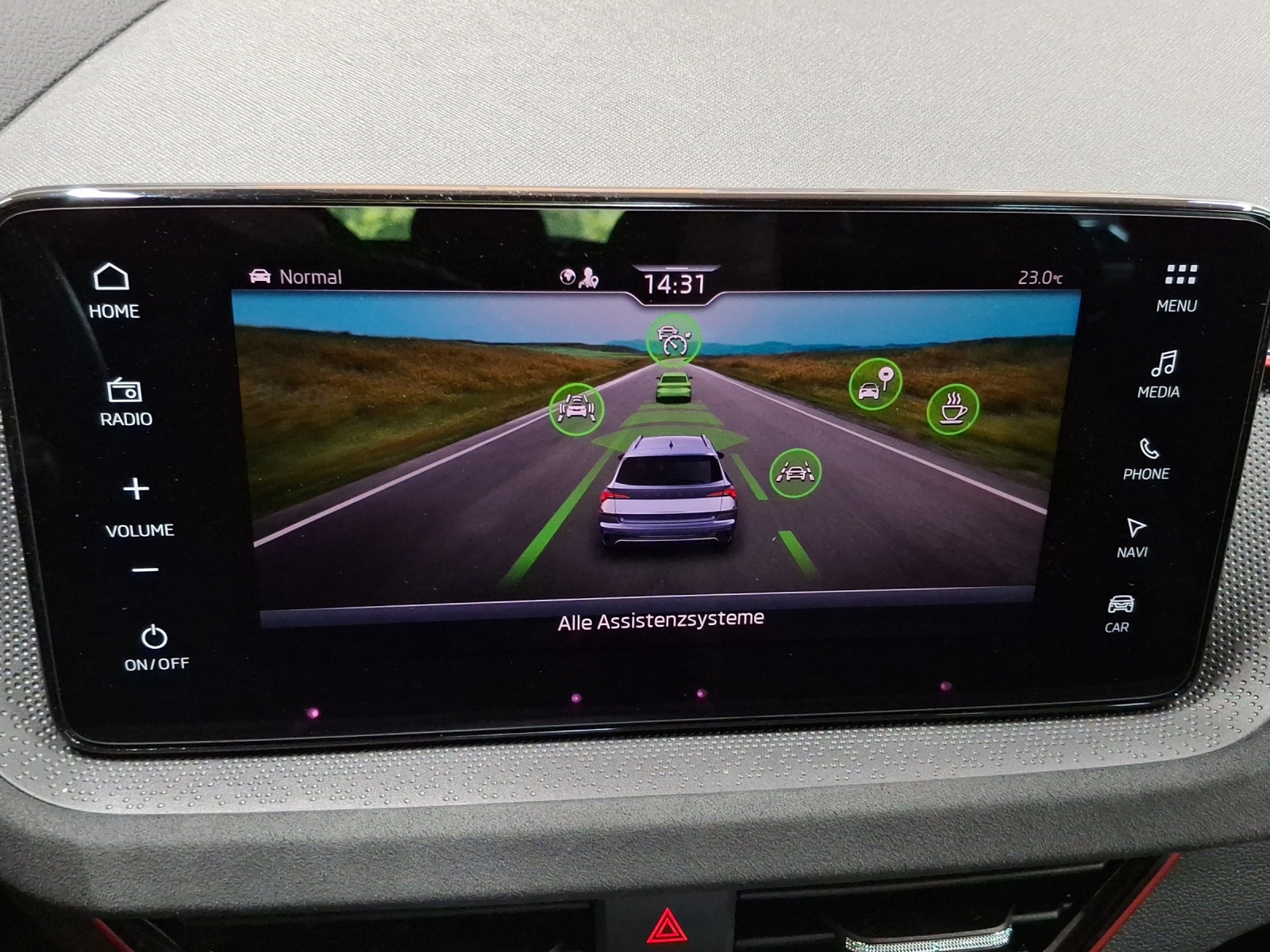 SKODA Kamiq 1.0 TSI Dynamic DSG-image-13