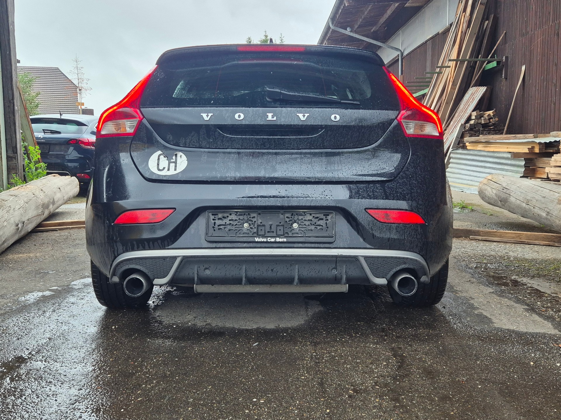 VOLVO V40 Diesel Klima R design Top Ohne Probleme-image-3