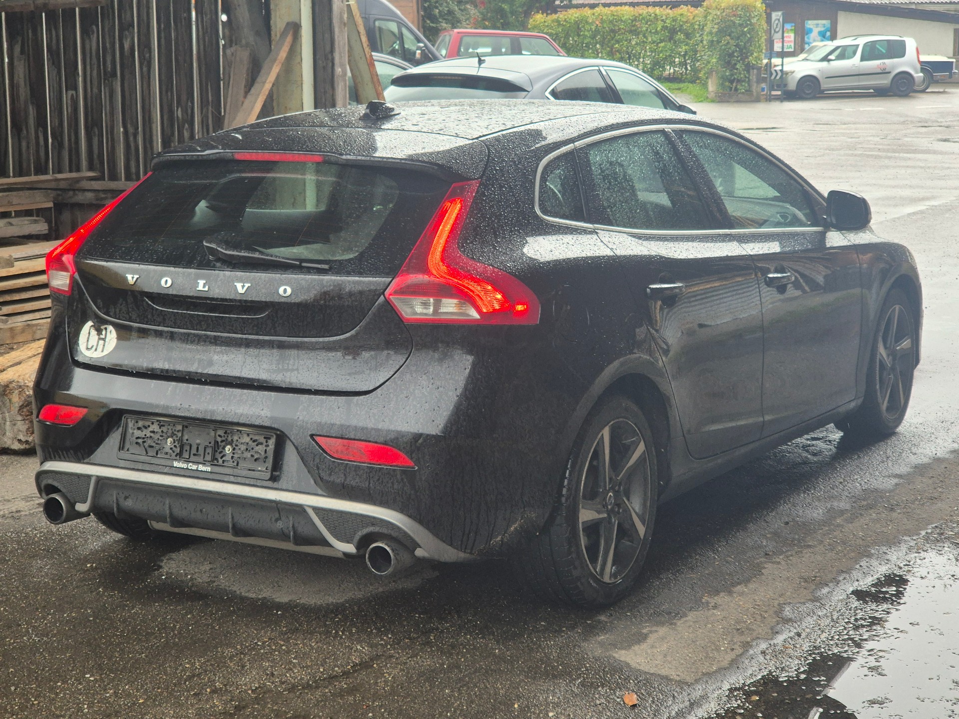 VOLVO V40 Diesel Klima R design Top Ohne Probleme-image-4