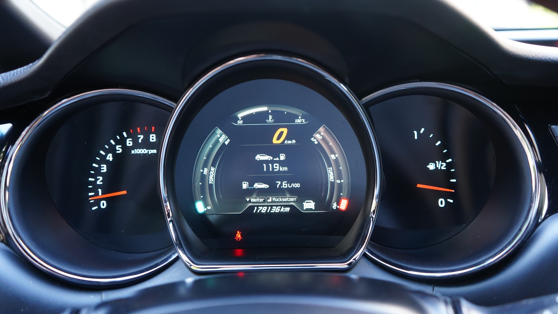 KIA Cee'd 1.6 GDi Turbo GT-image-8