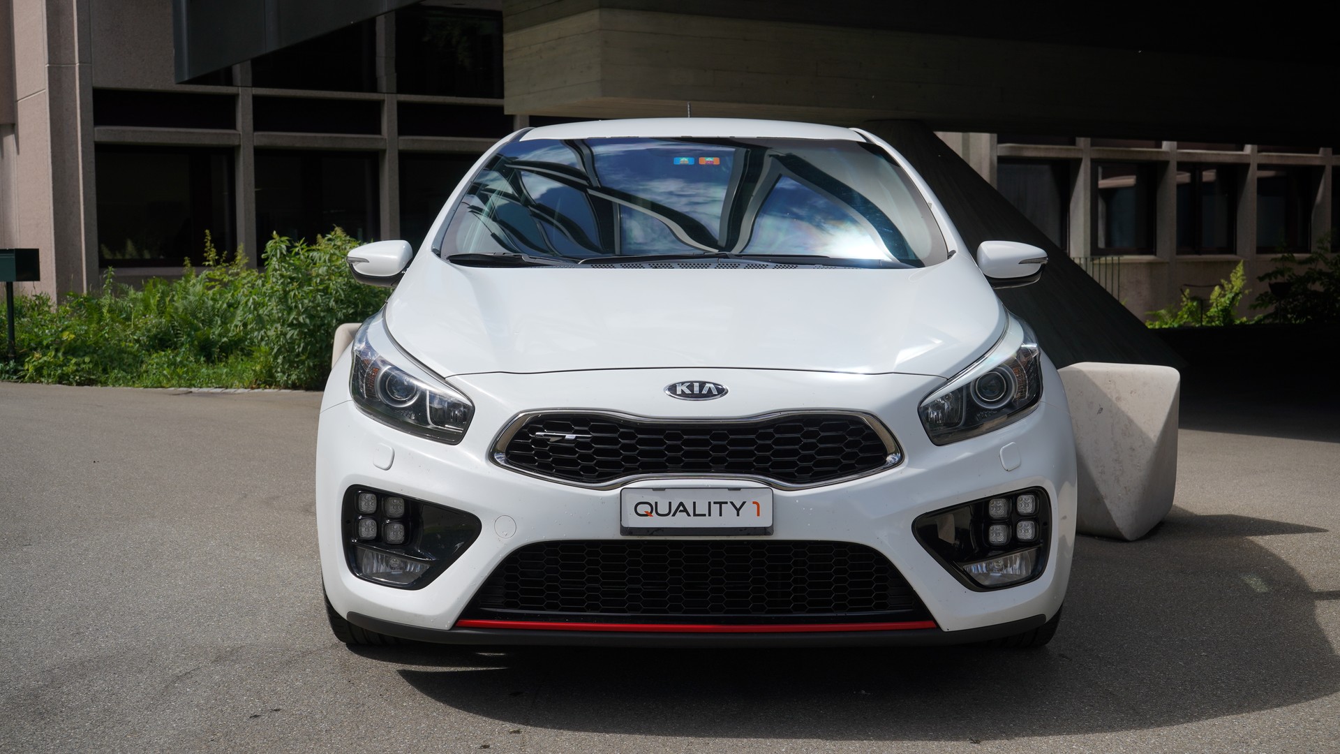 KIA Cee'd 1.6 GDi Turbo GT-image-1