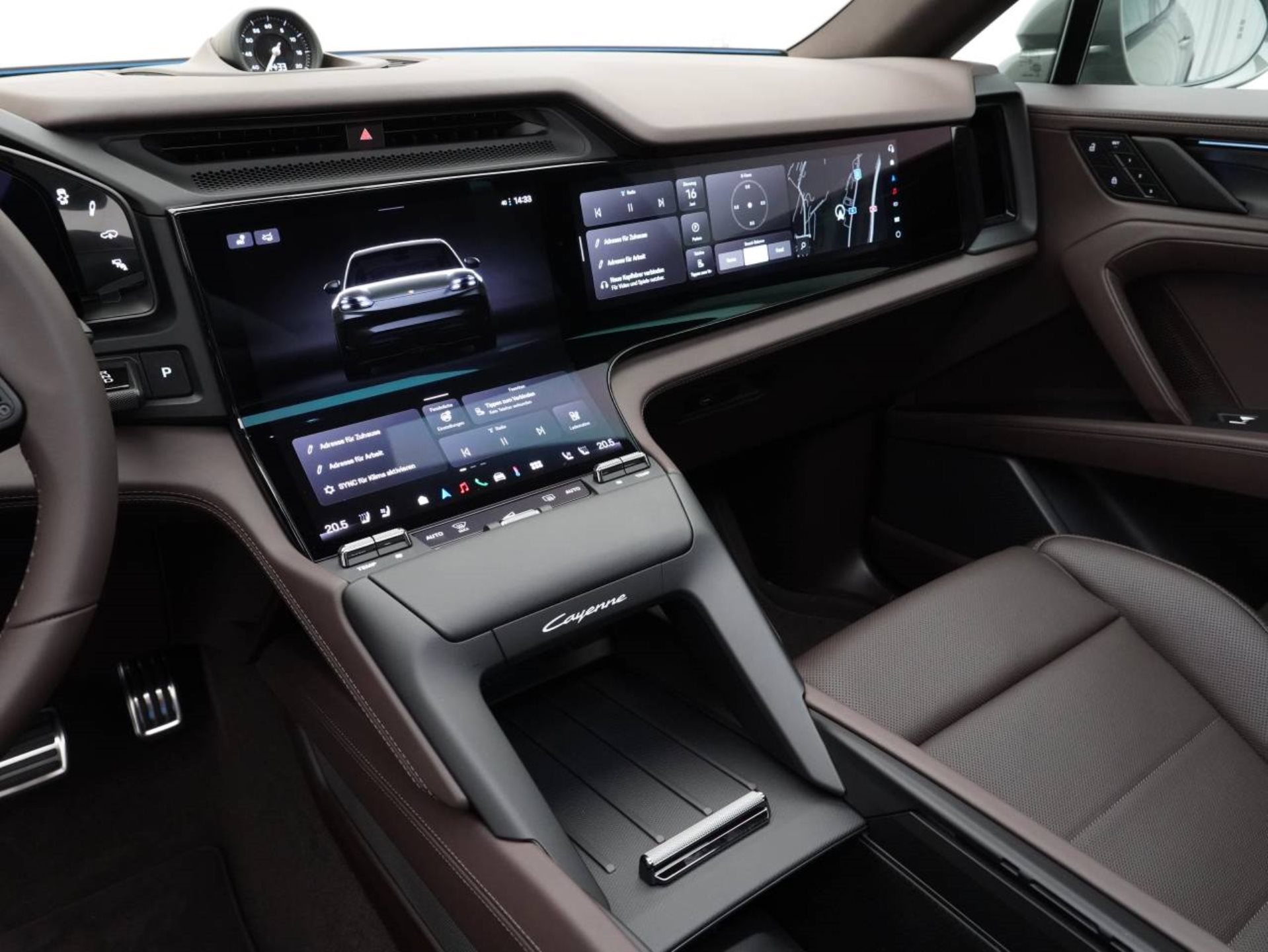 PORSCHE Cayenne S Electric-image-17
