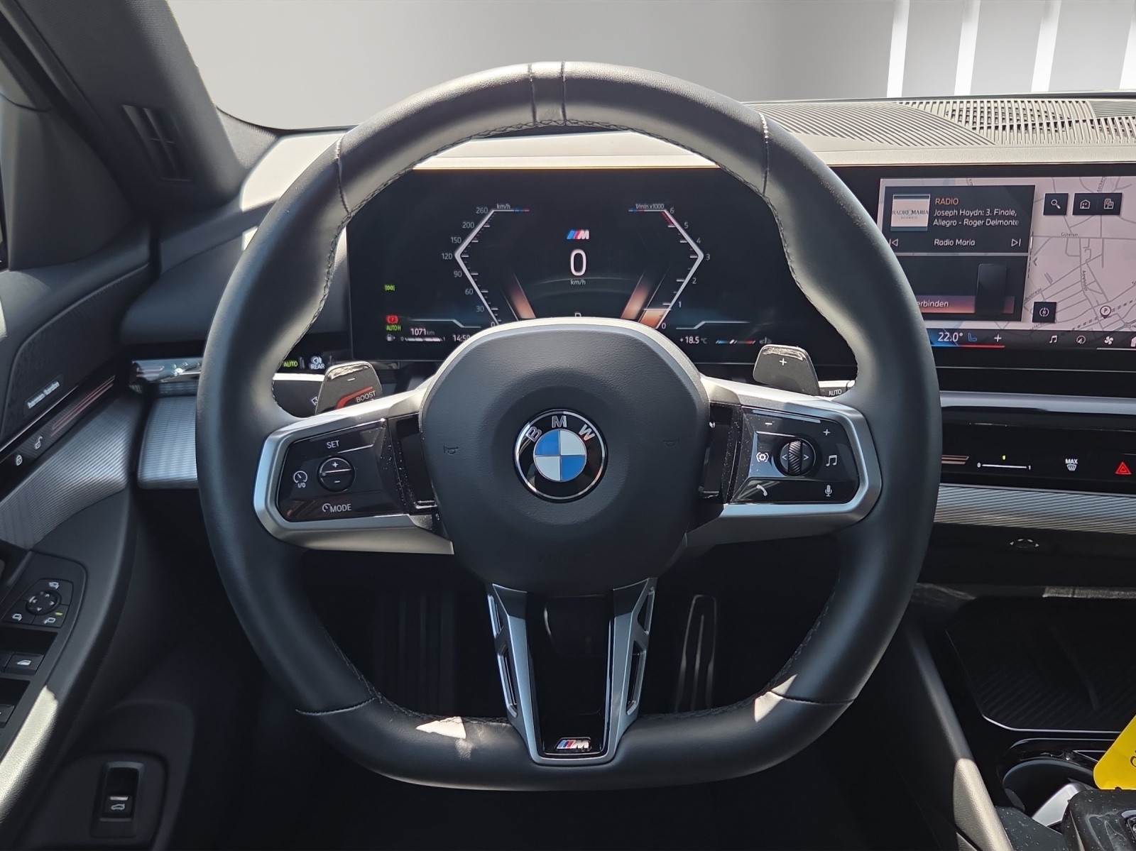 BMW 520d xDrive 48V Touring M Sport Steptronic-image-7