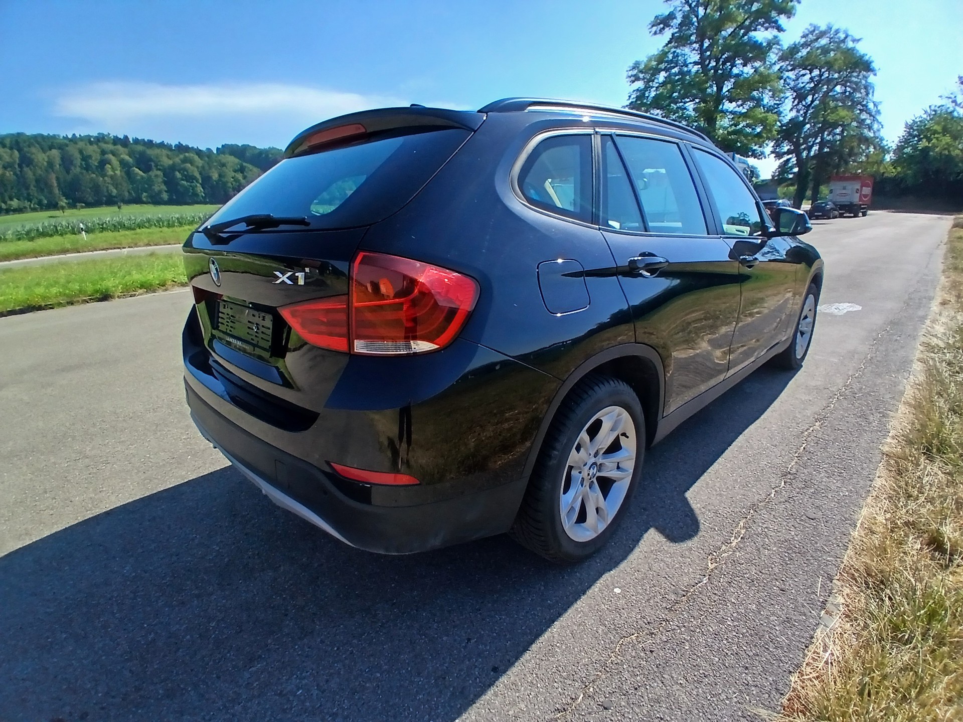 BMW X1 sDrive 18d Steptronic-image-4