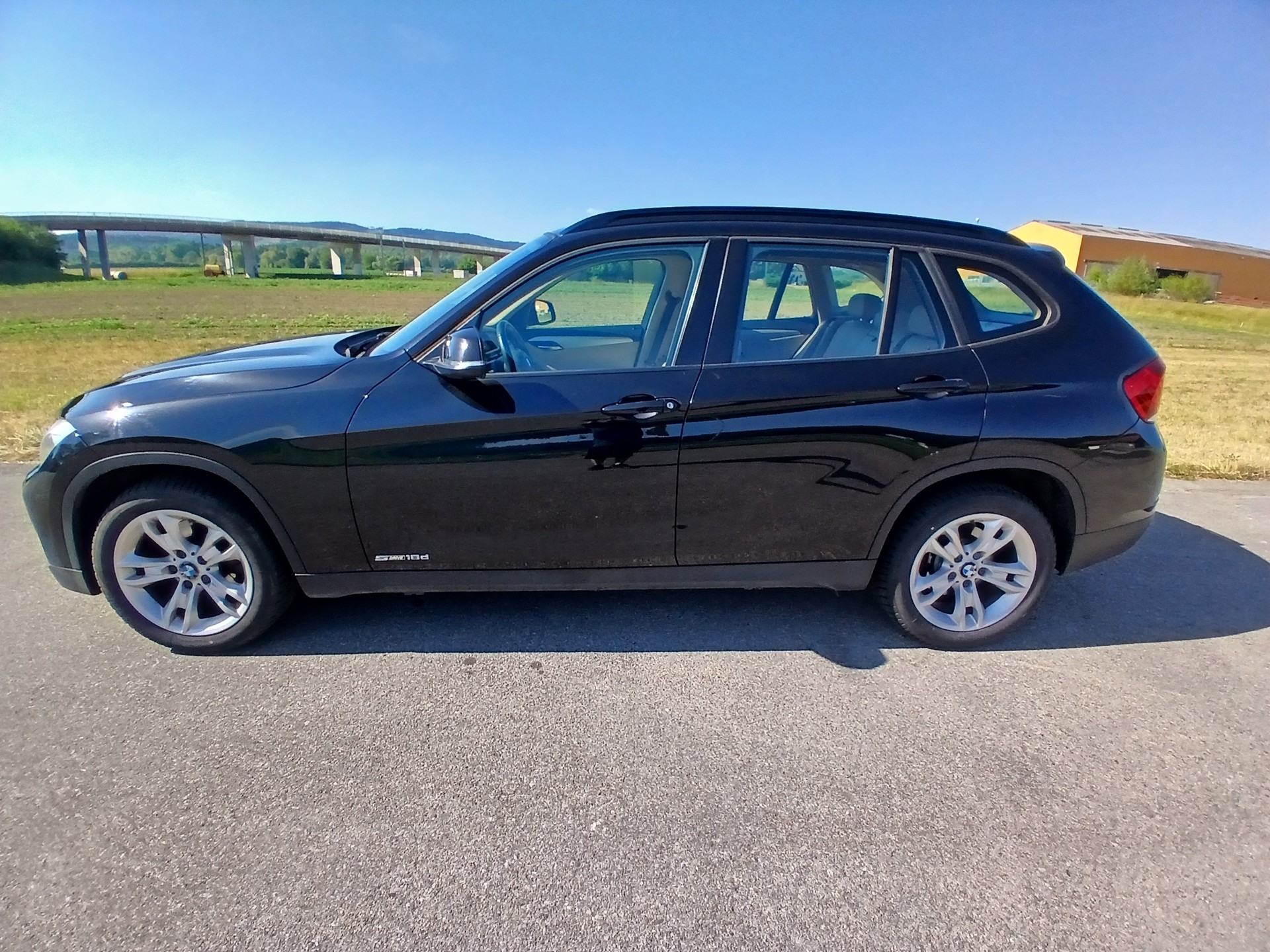 BMW X1 sDrive 18d Steptronic-image-1