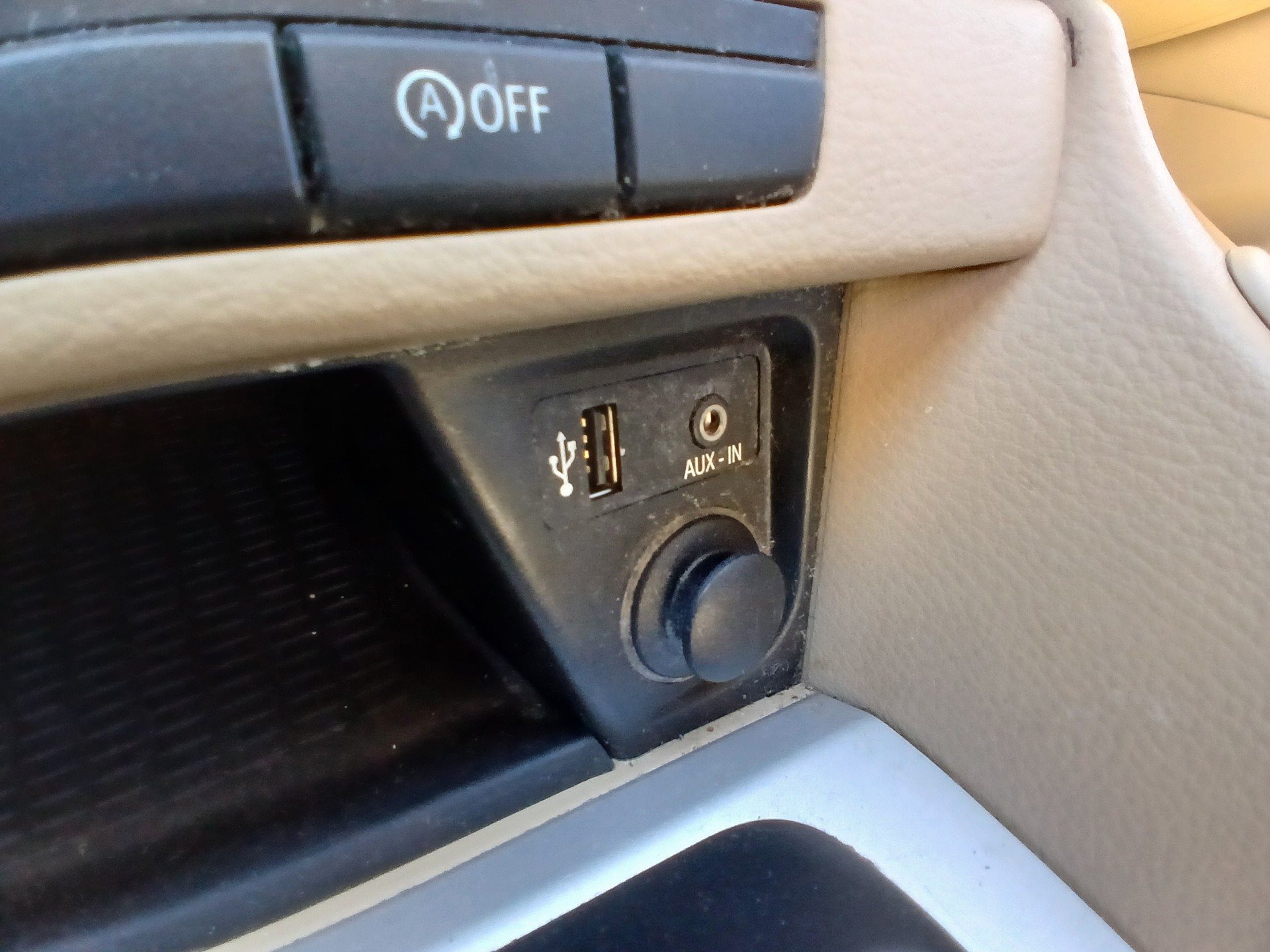 BMW X1 sDrive 18d Steptronic-image-14