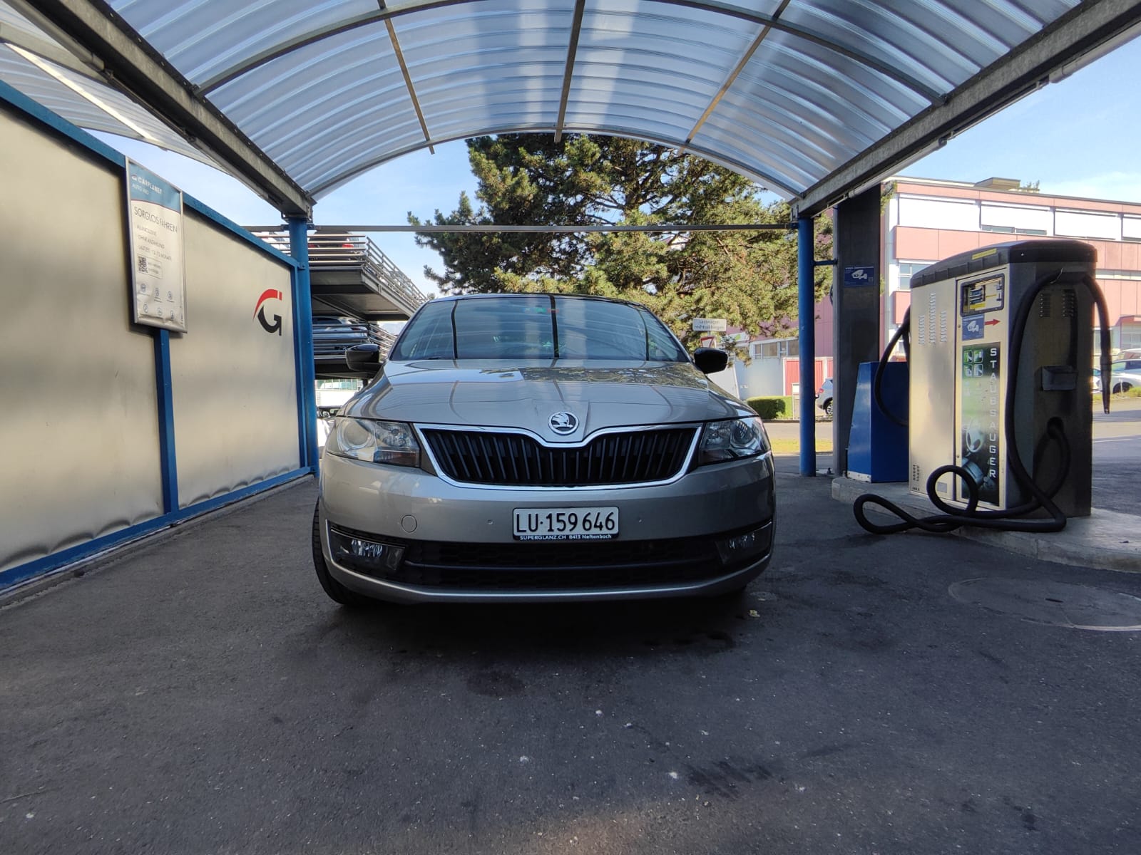 SKODA 1.4 TSI Elegance DSG-image-2