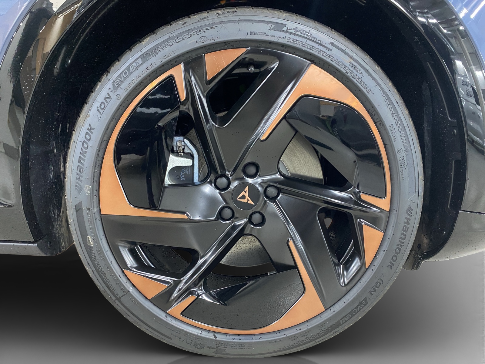 CUPRA Tavascan Type 9 77 kWh Adrenaline-image-15