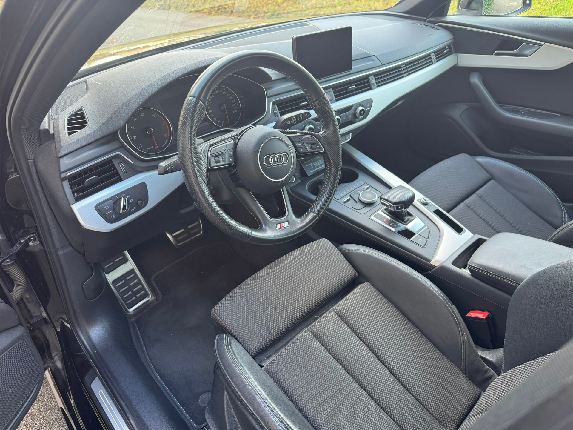 AUDI 1.4 TFSI Sport Avant S-Line-image-3