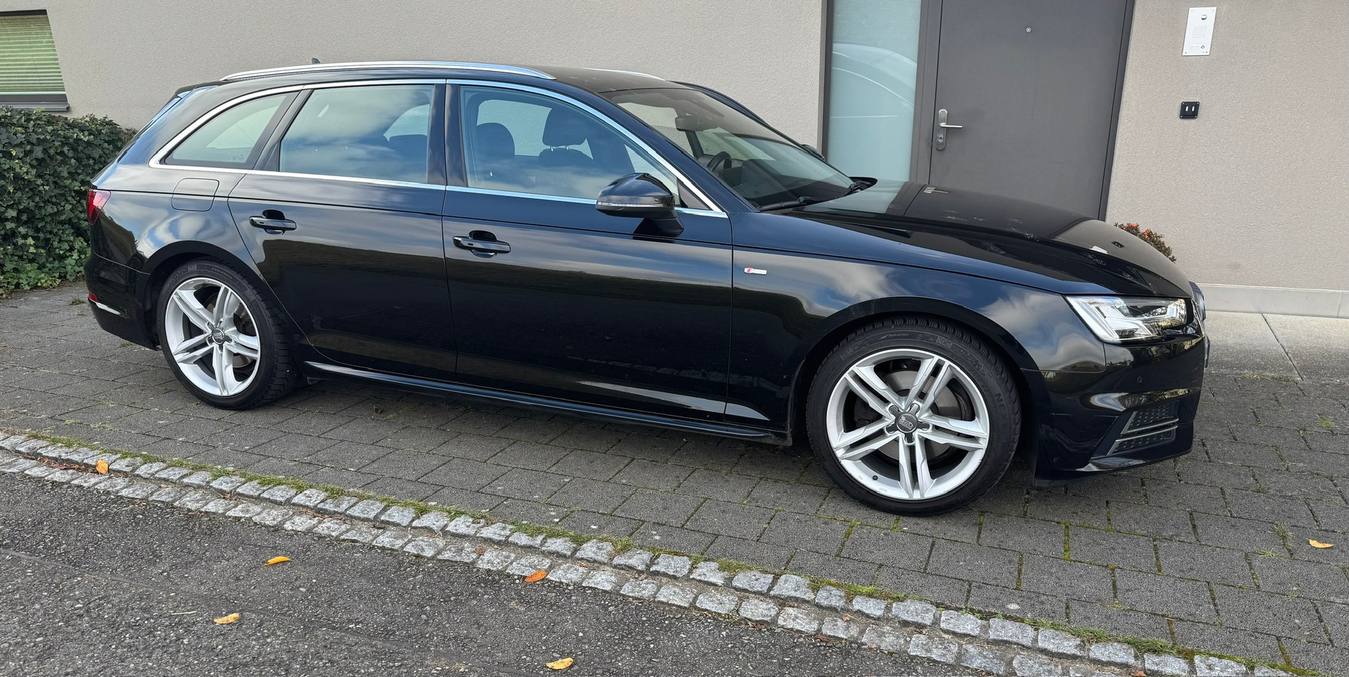 AUDI 1.4 TFSI Sport Avant S-Line-image-1