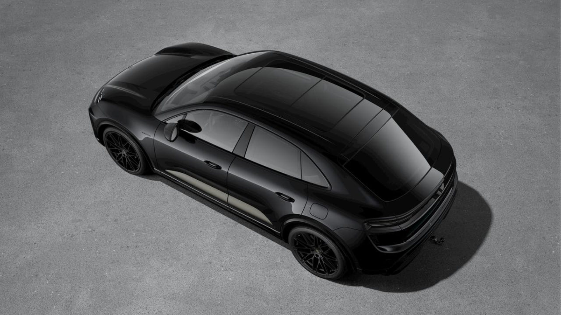 PORSCHE Macan Turbo-image-3