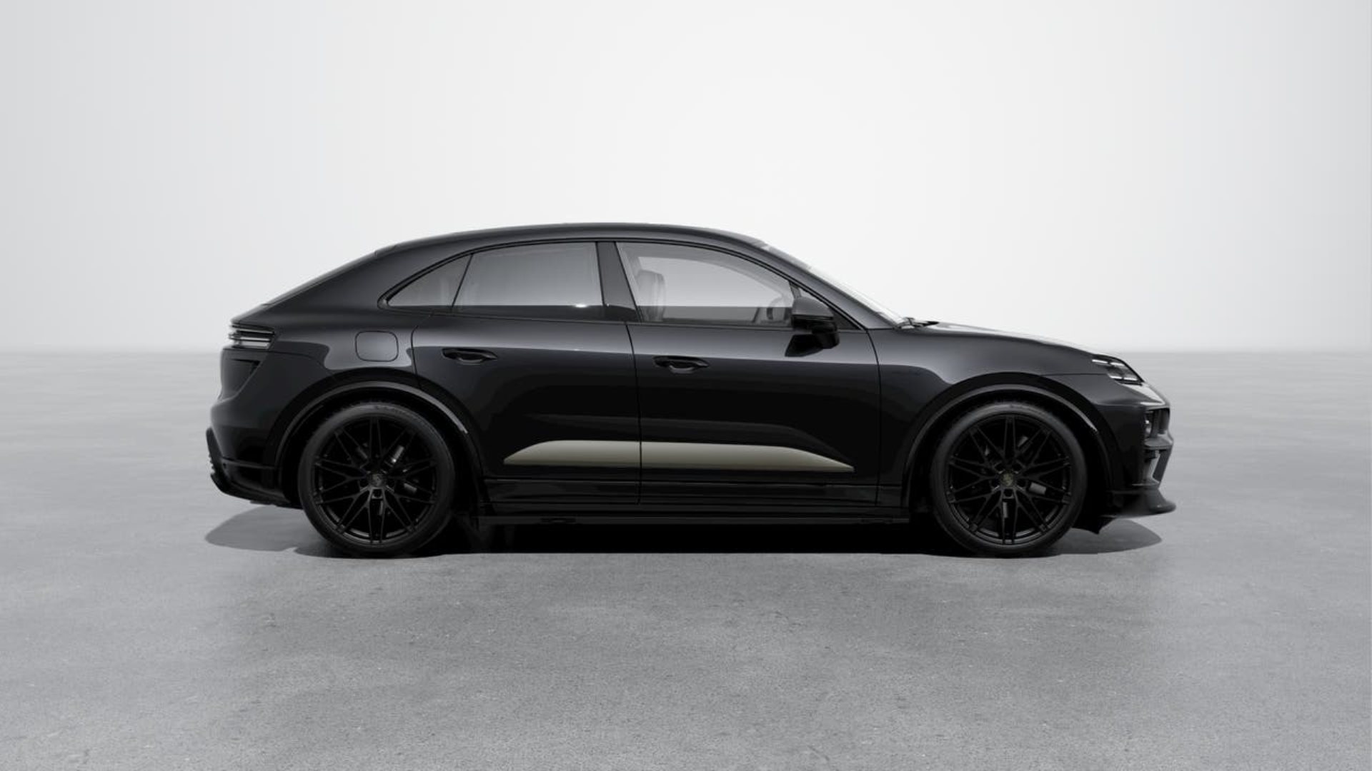 PORSCHE Macan Turbo-image-5