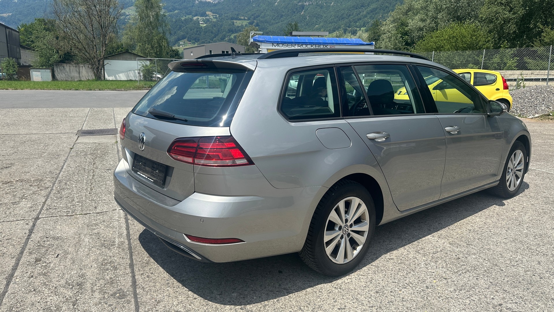 VW Golf Variant 1.5 TSI EVO Comfortline DSG-image-4
