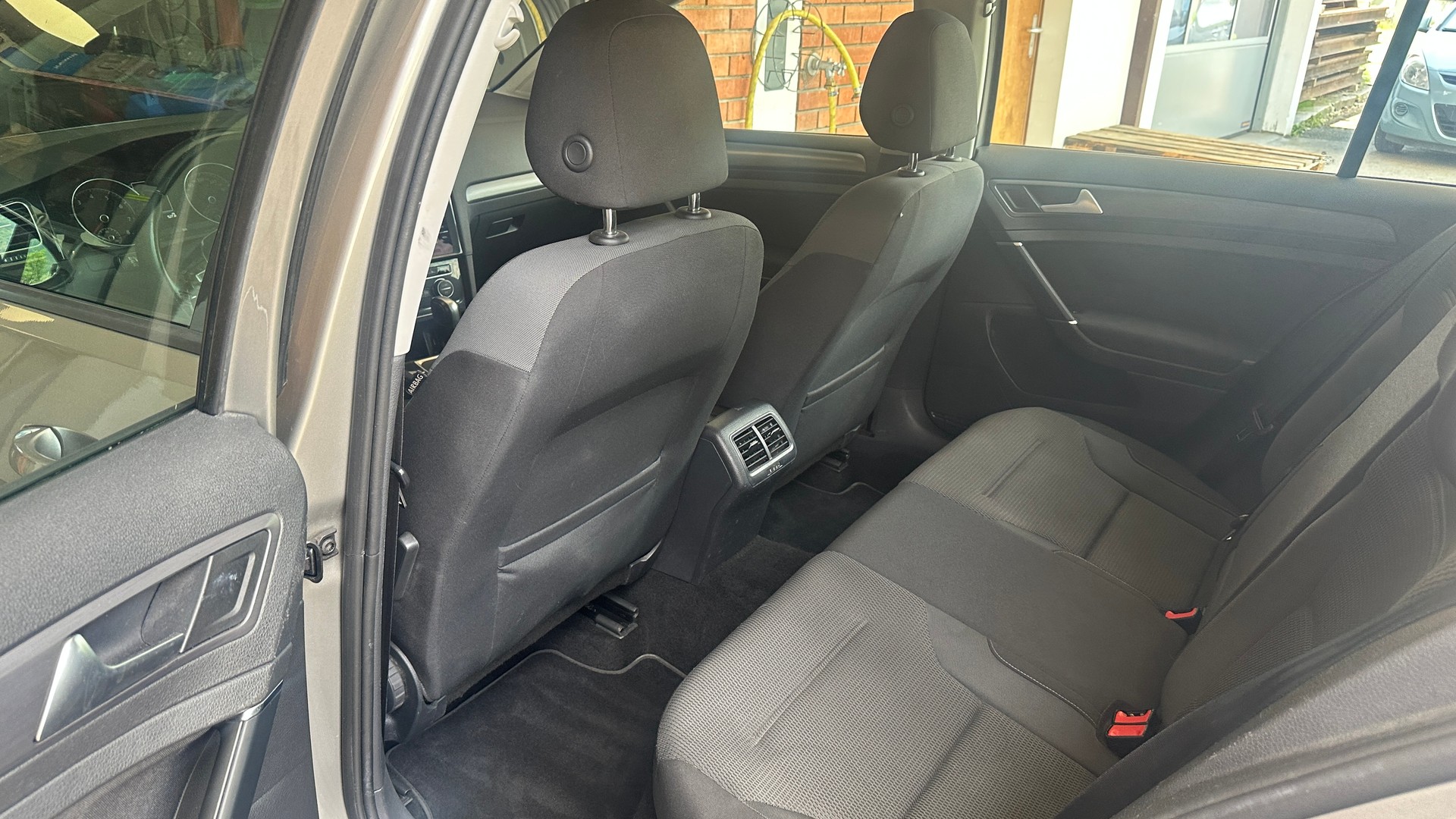 VW Golf Variant 1.5 TSI EVO Comfortline DSG-image-11