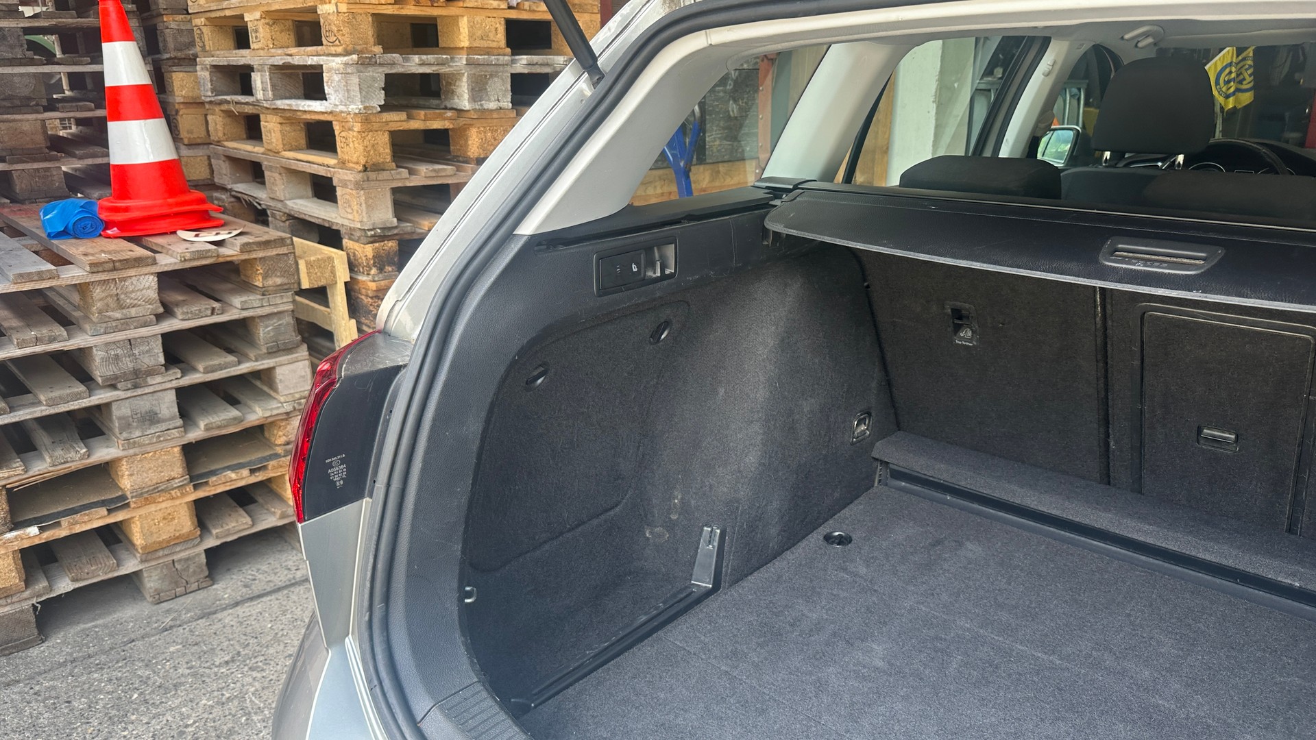 VW Golf Variant 1.5 TSI EVO Comfortline DSG-image-12