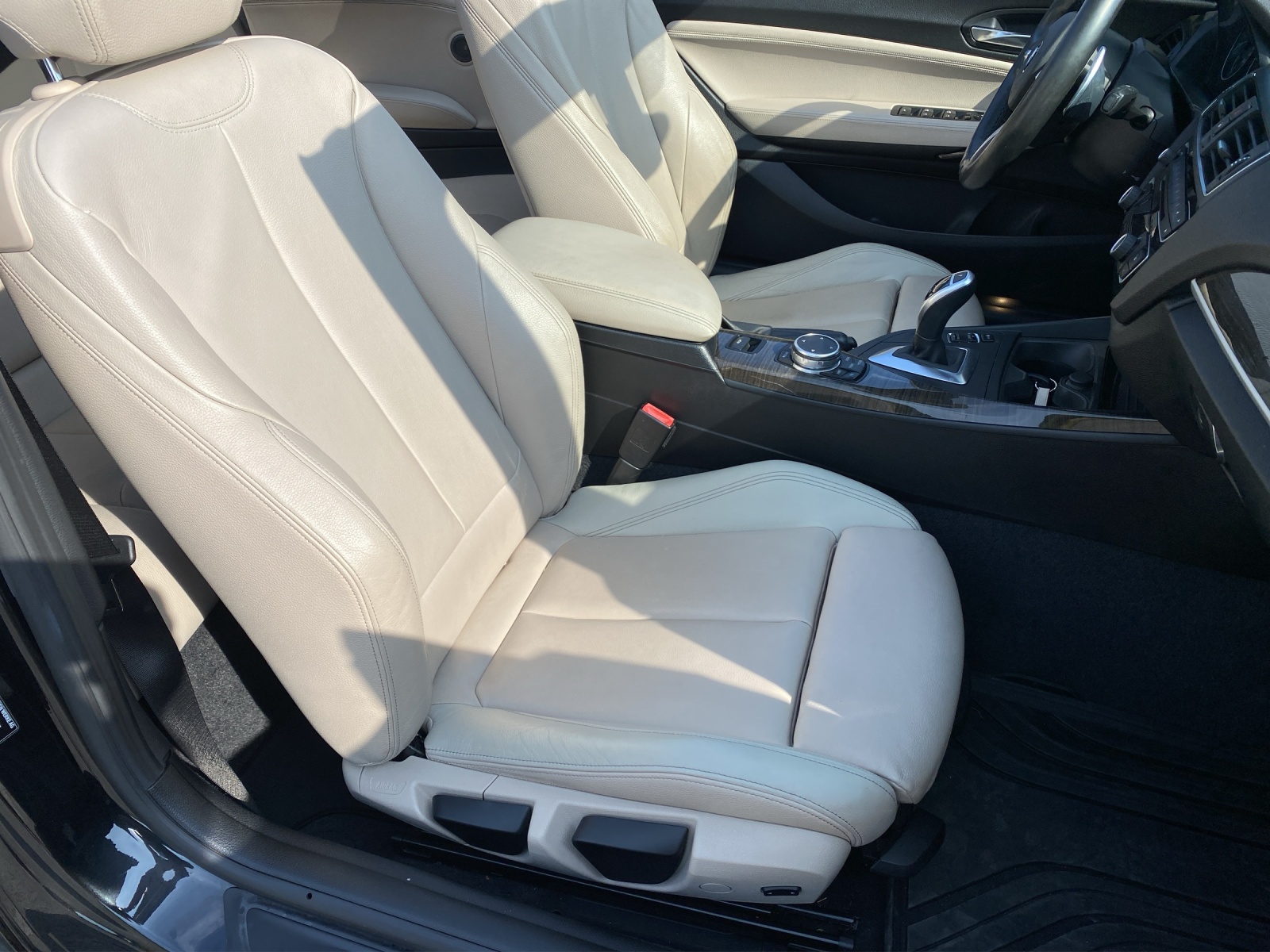 BMW M235i Steptronic-image-11