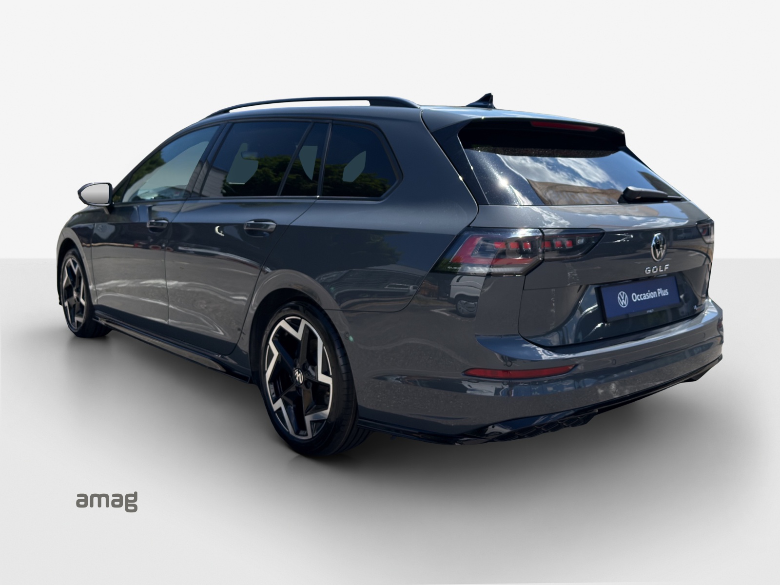 VW Golf Variant 2.0 TSI R-Line DSG 4 Motion-image-2