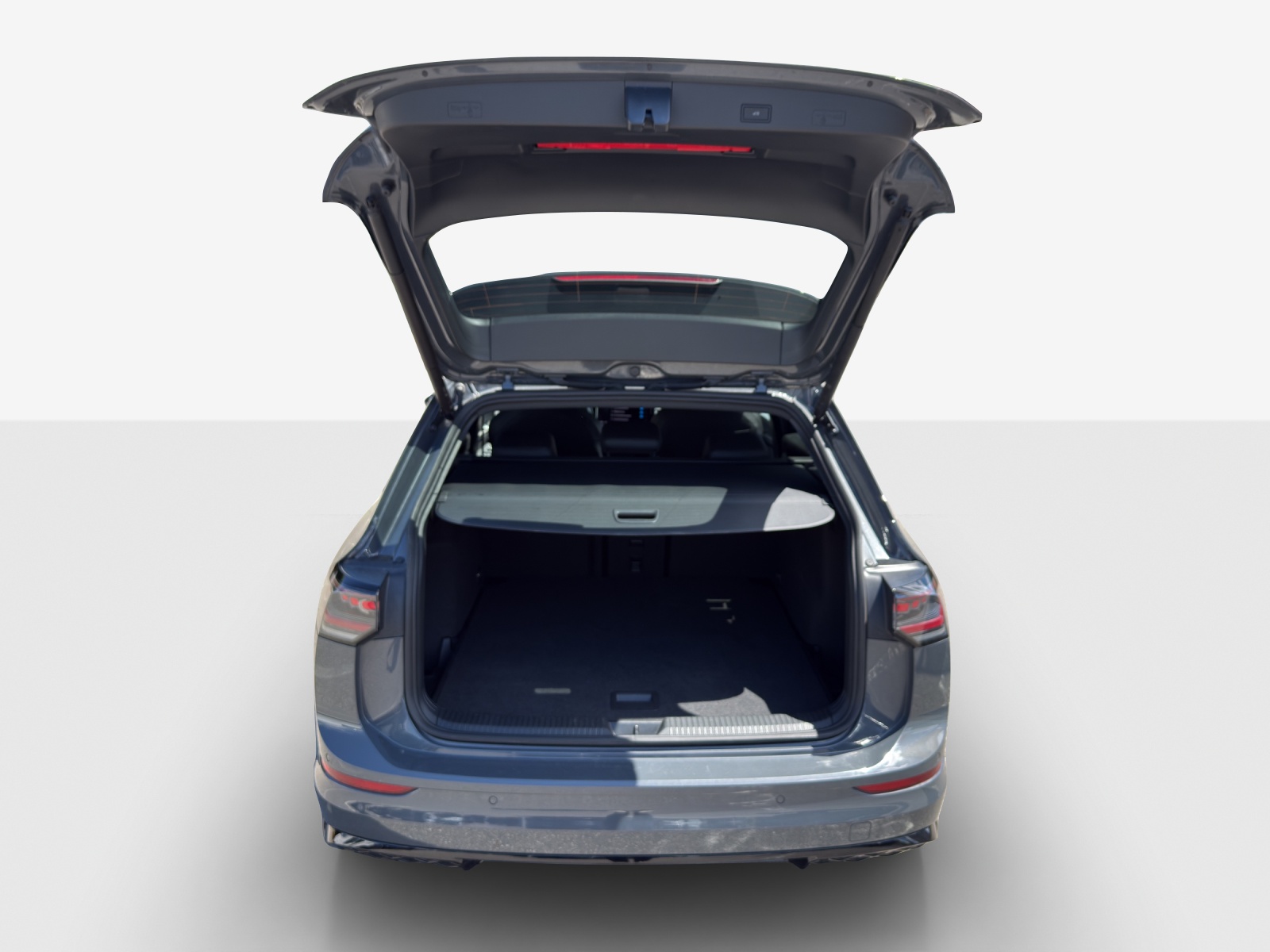 VW Golf Variant 2.0 TSI R-Line DSG 4 Motion-image-12