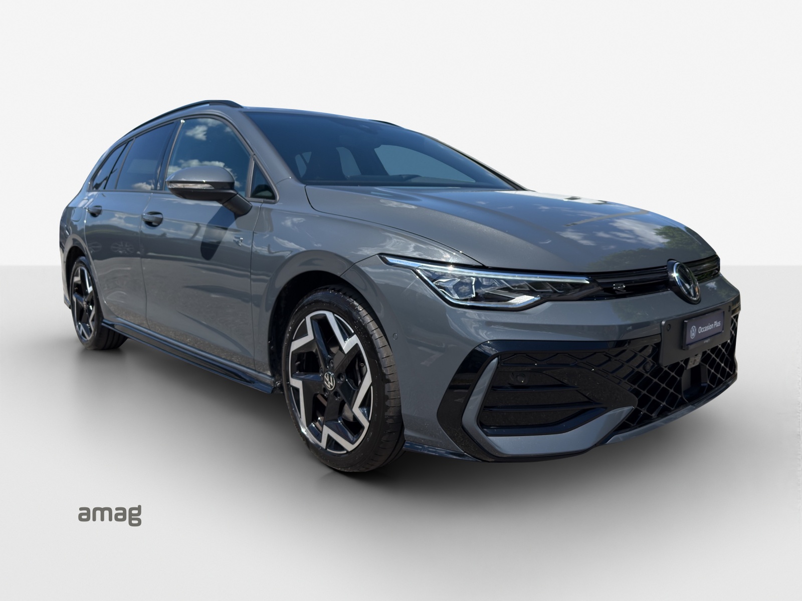 VW Golf Variant 2.0 TSI R-Line DSG 4 Motion-image-5