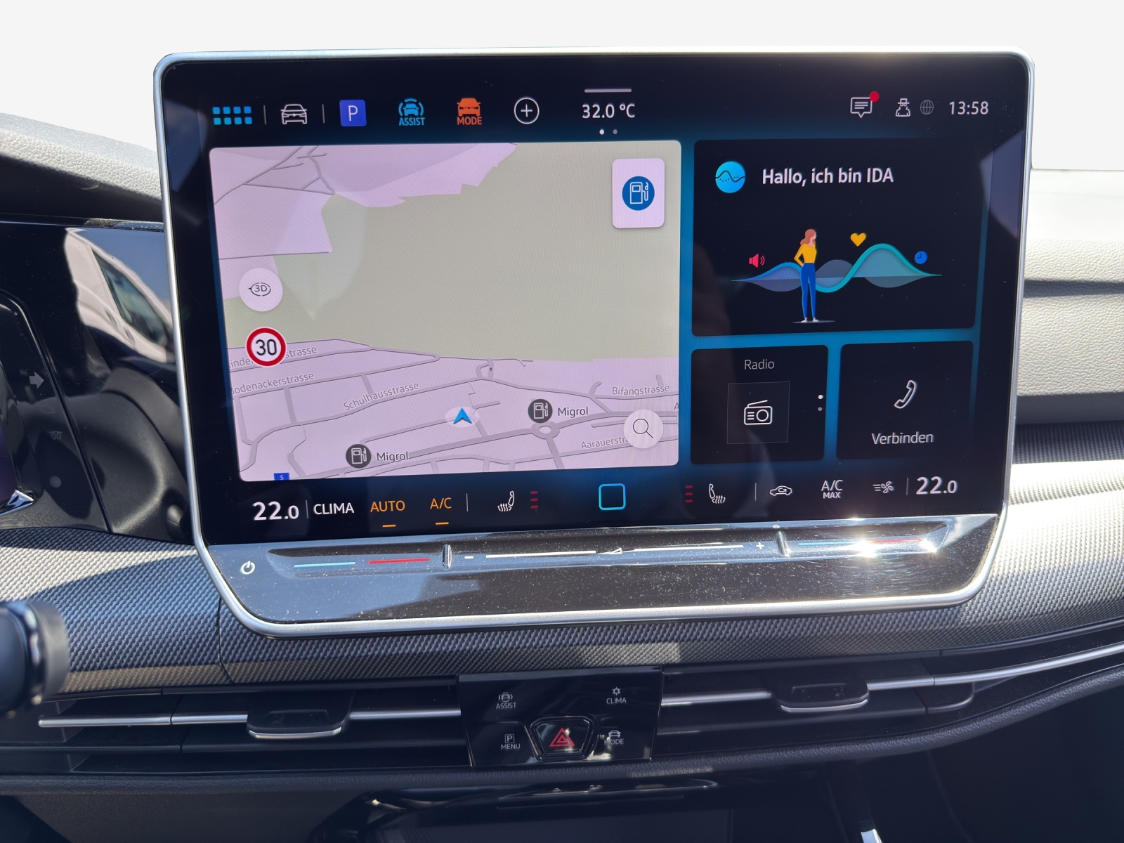 VW Golf Variant 2.0 TSI R-Line DSG 4 Motion-image-10