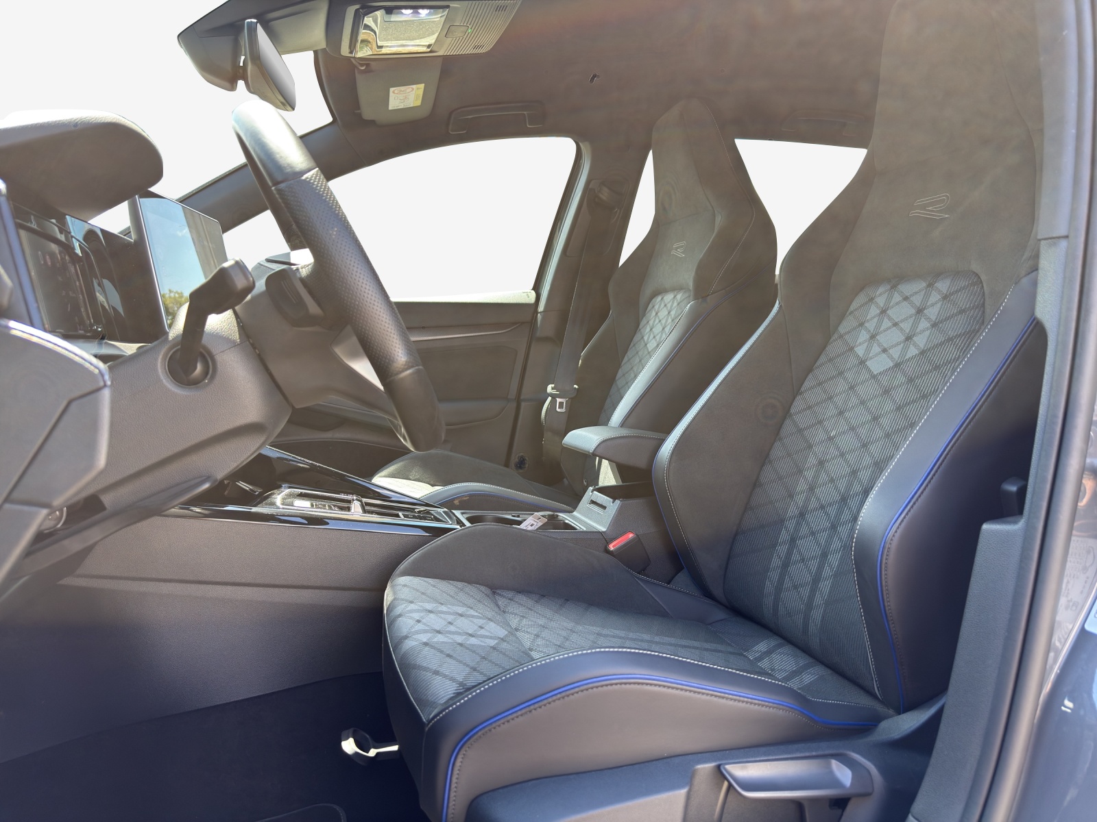 VW Golf Variant 2.0 TSI R-Line DSG 4 Motion-image-7