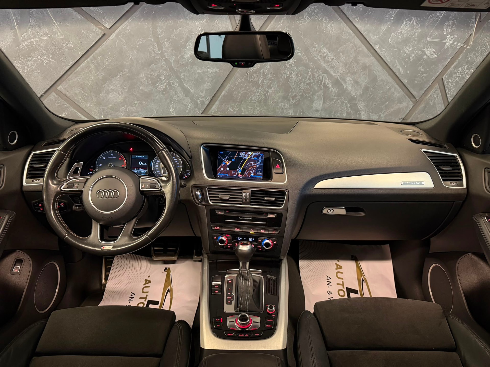 AUDI SQ5 3.0 TDI quattro tiptronic-image-8