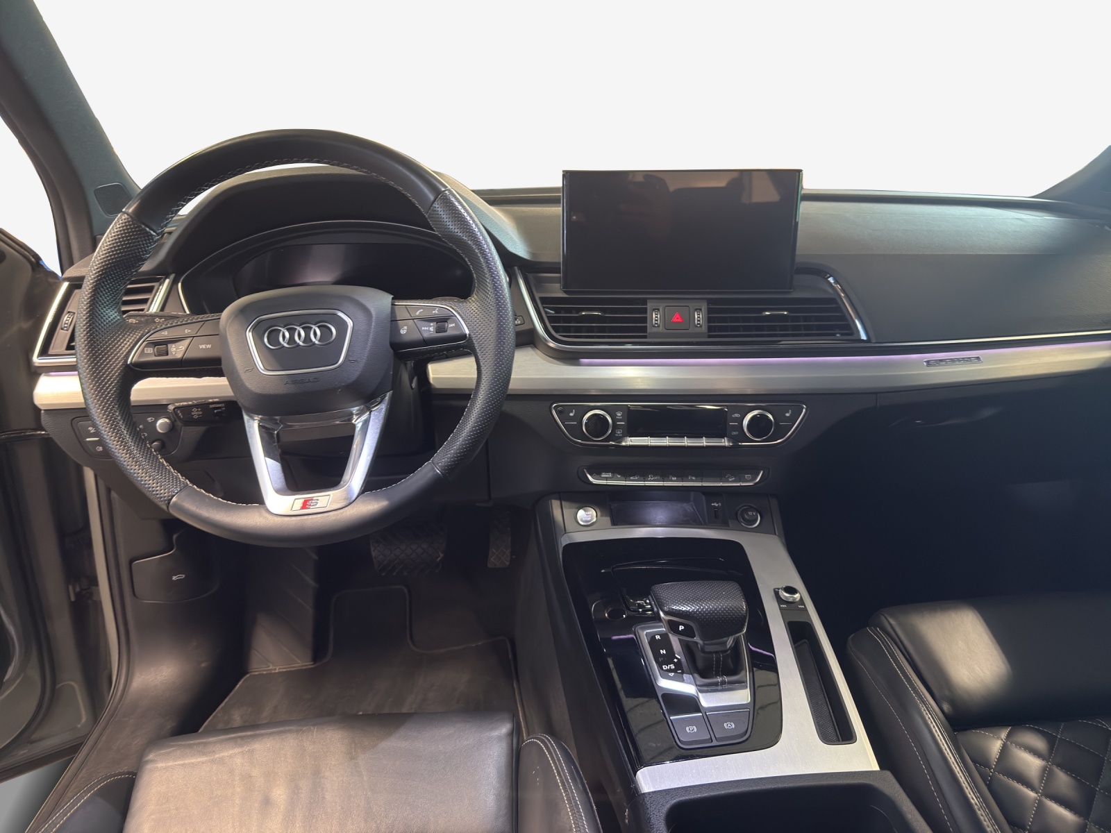 AUDI Q5 Sportback 55 TFSI e PHEV S line quattro S-tronic-image-8