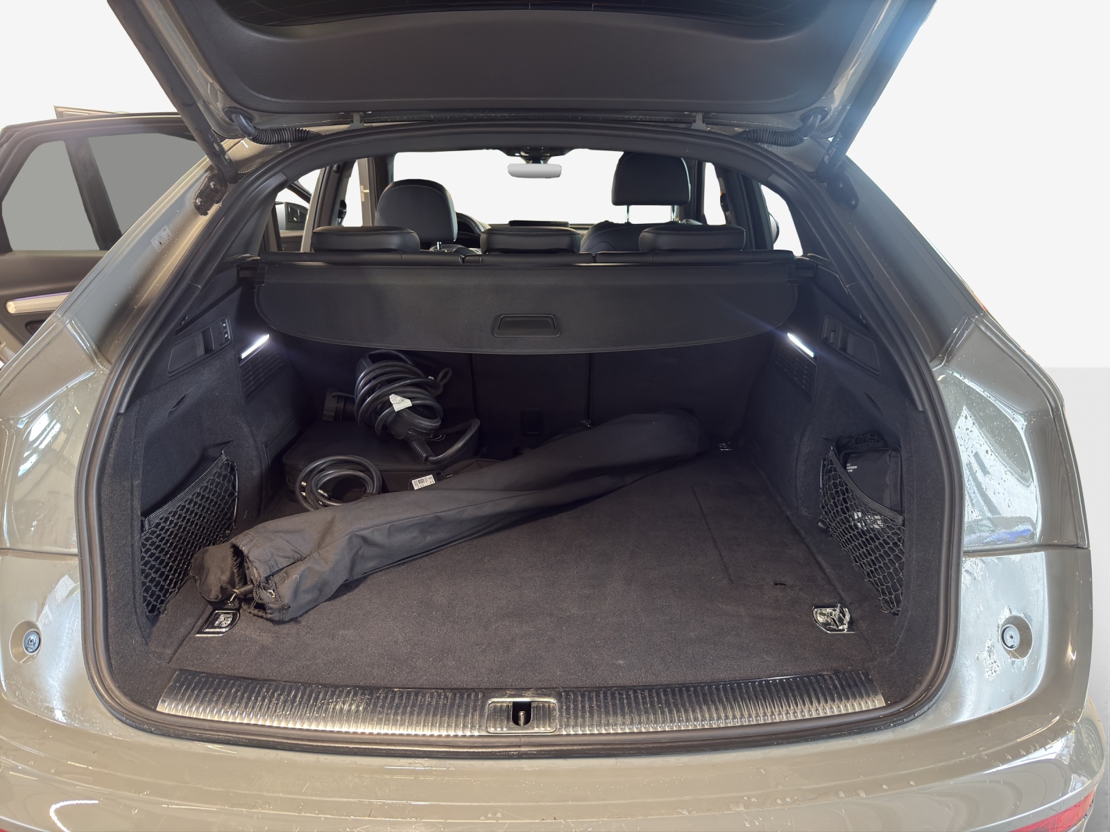 AUDI Q5 Sportback 55 TFSI e PHEV S line quattro S-tronic-image-12