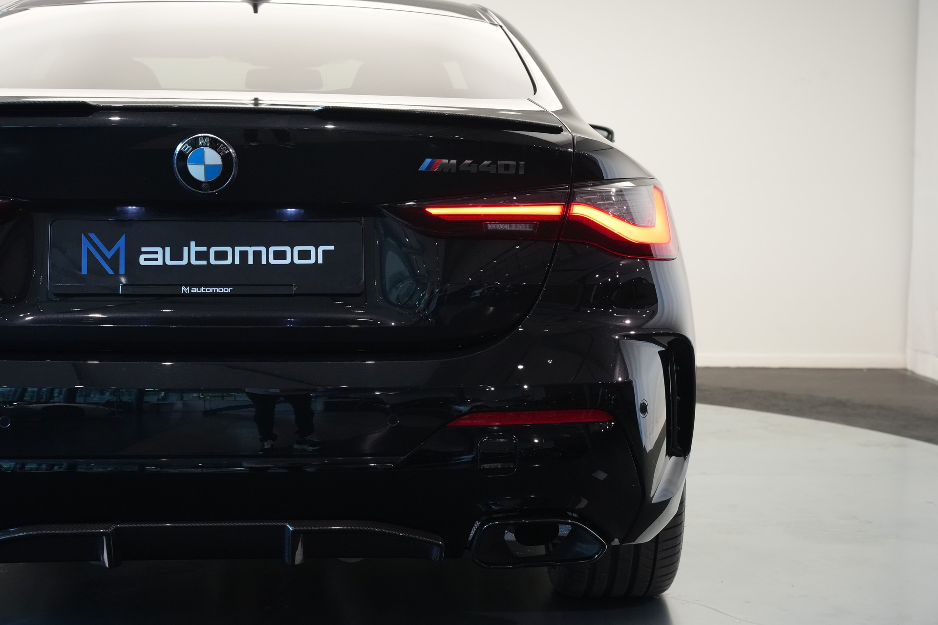 BMW M440i xDrive 48V Coupé Steptronic *CH-Fahrzeug* *M Sportsitze* *Carbon Paket*-image-41