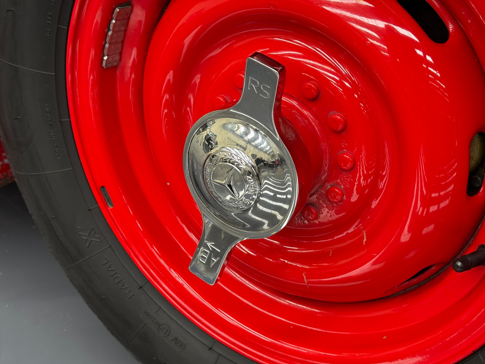 MERCEDES-BENZ 300 SL Roadster-image-11