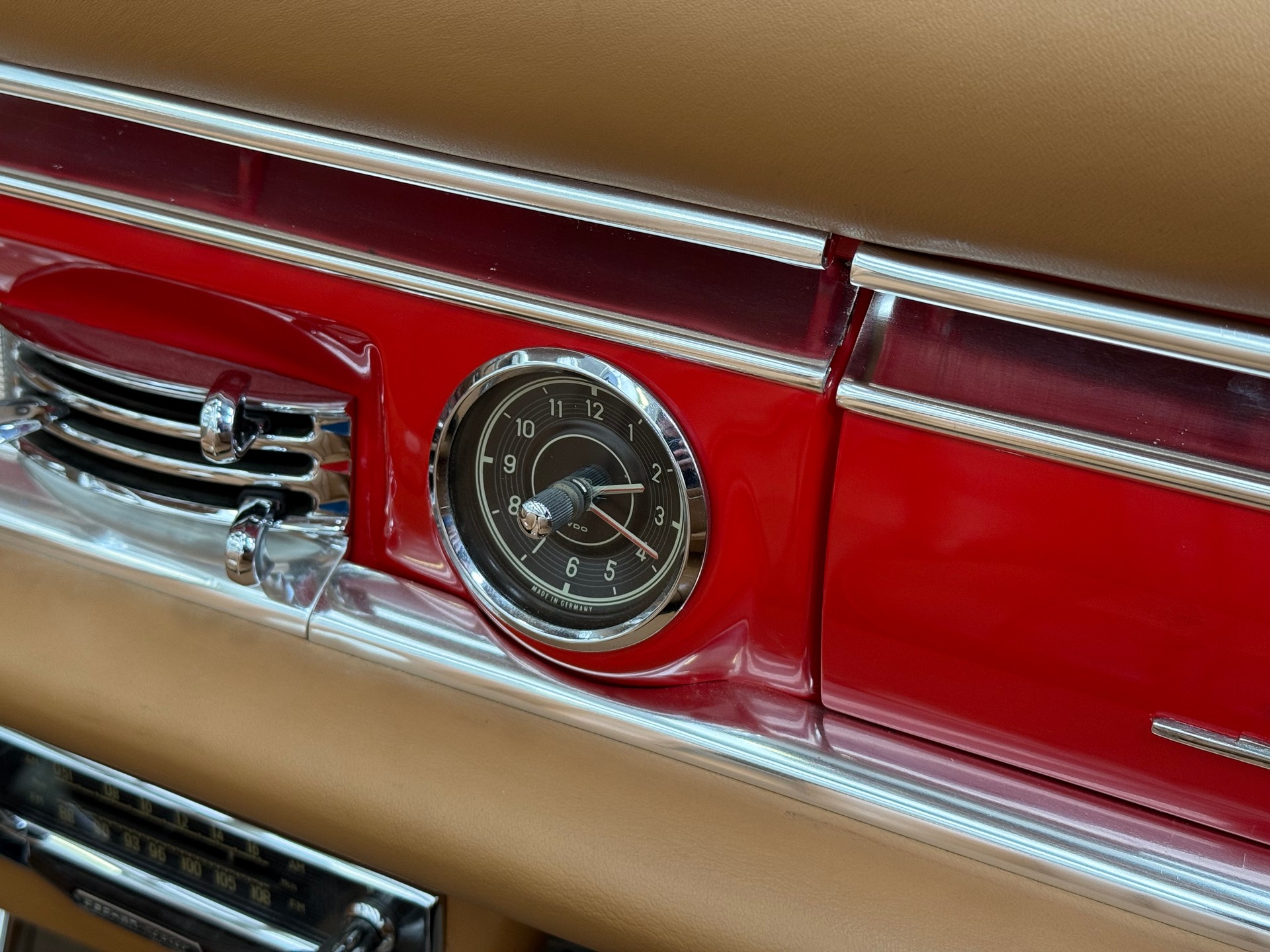 MERCEDES-BENZ 300 SL Roadster-image-22