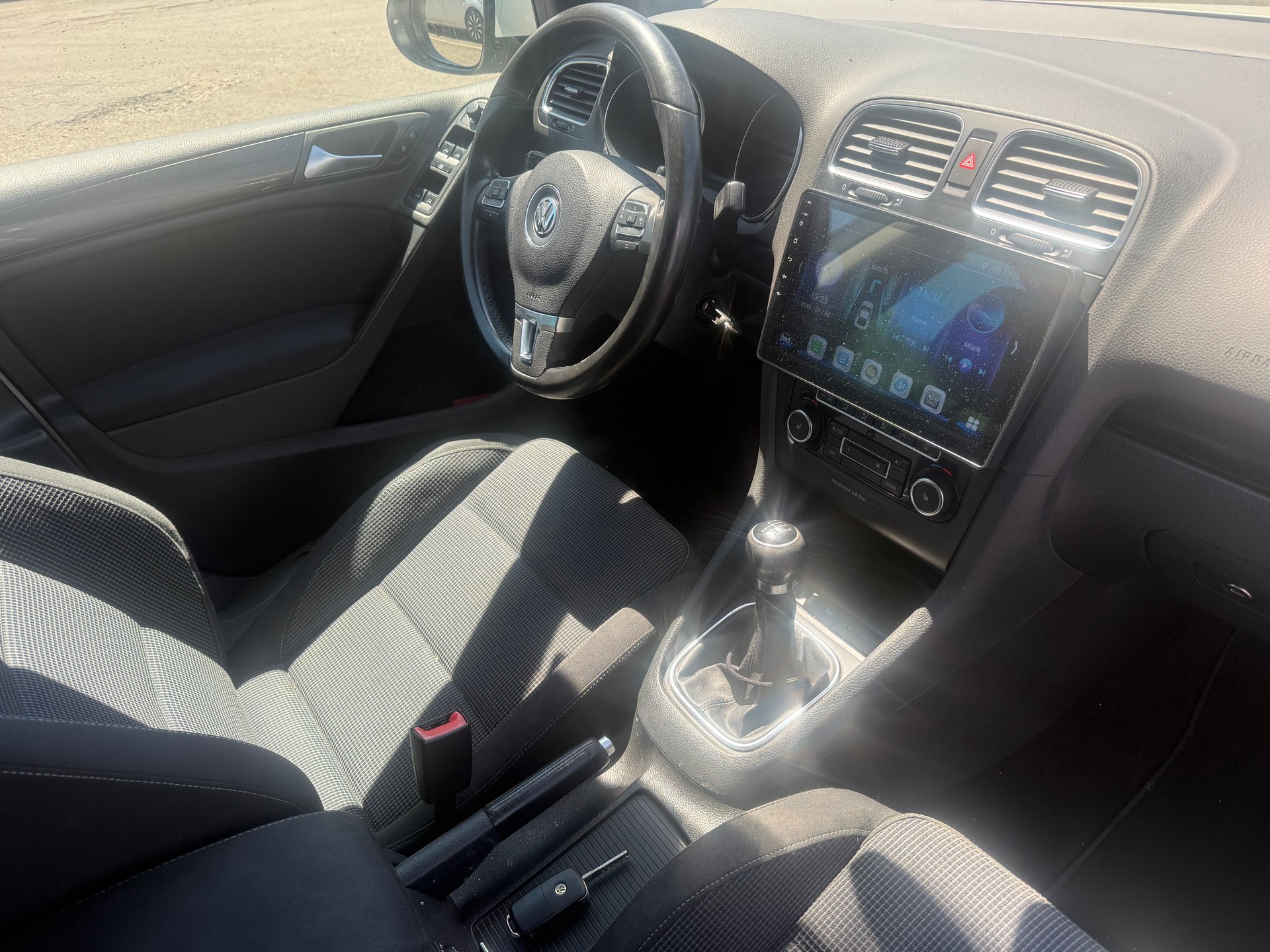 VW Golf 1.4 TSI Highline-image-10