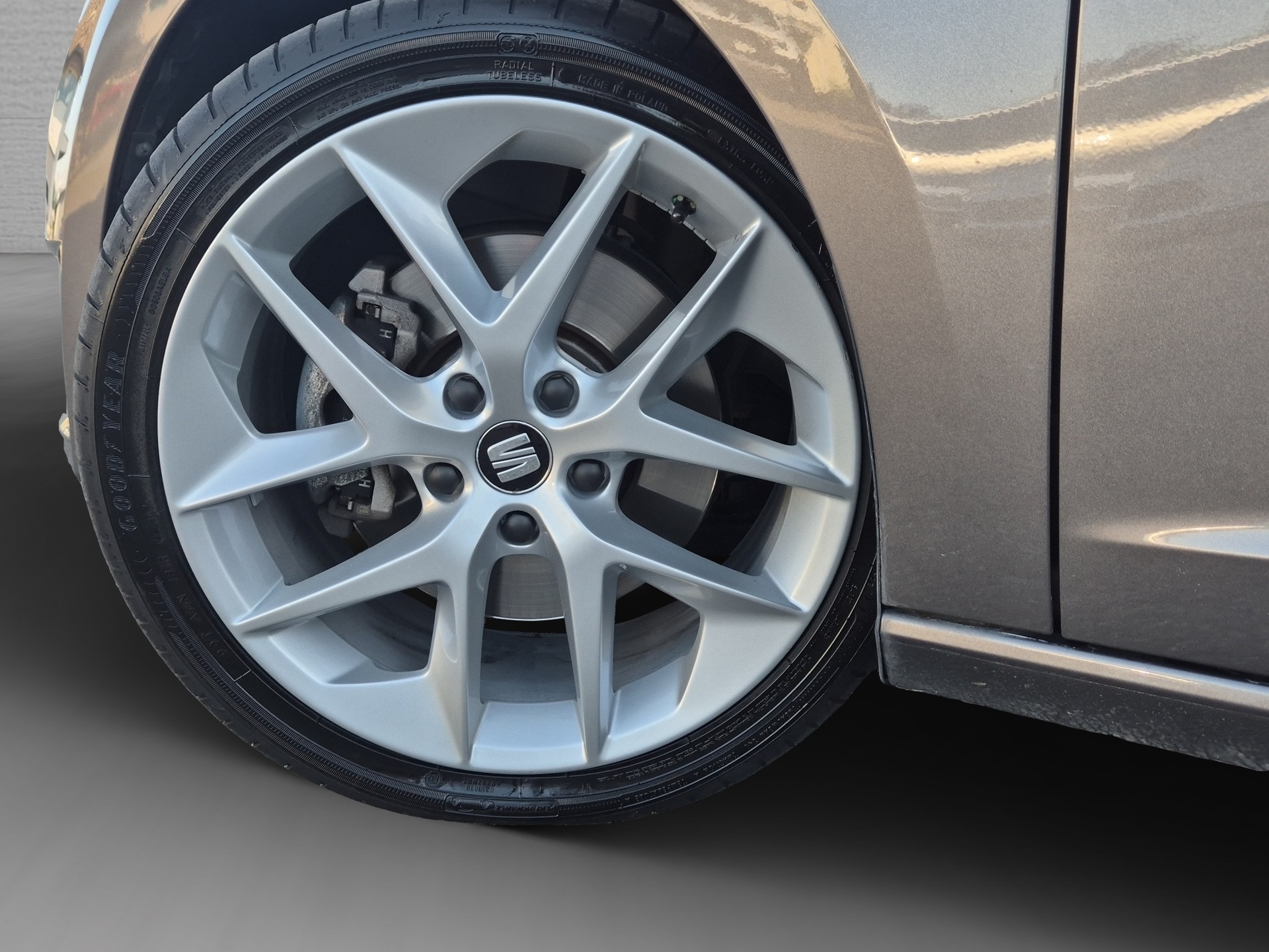 SEAT Leon 1.8 TSI FR DSG-image-5