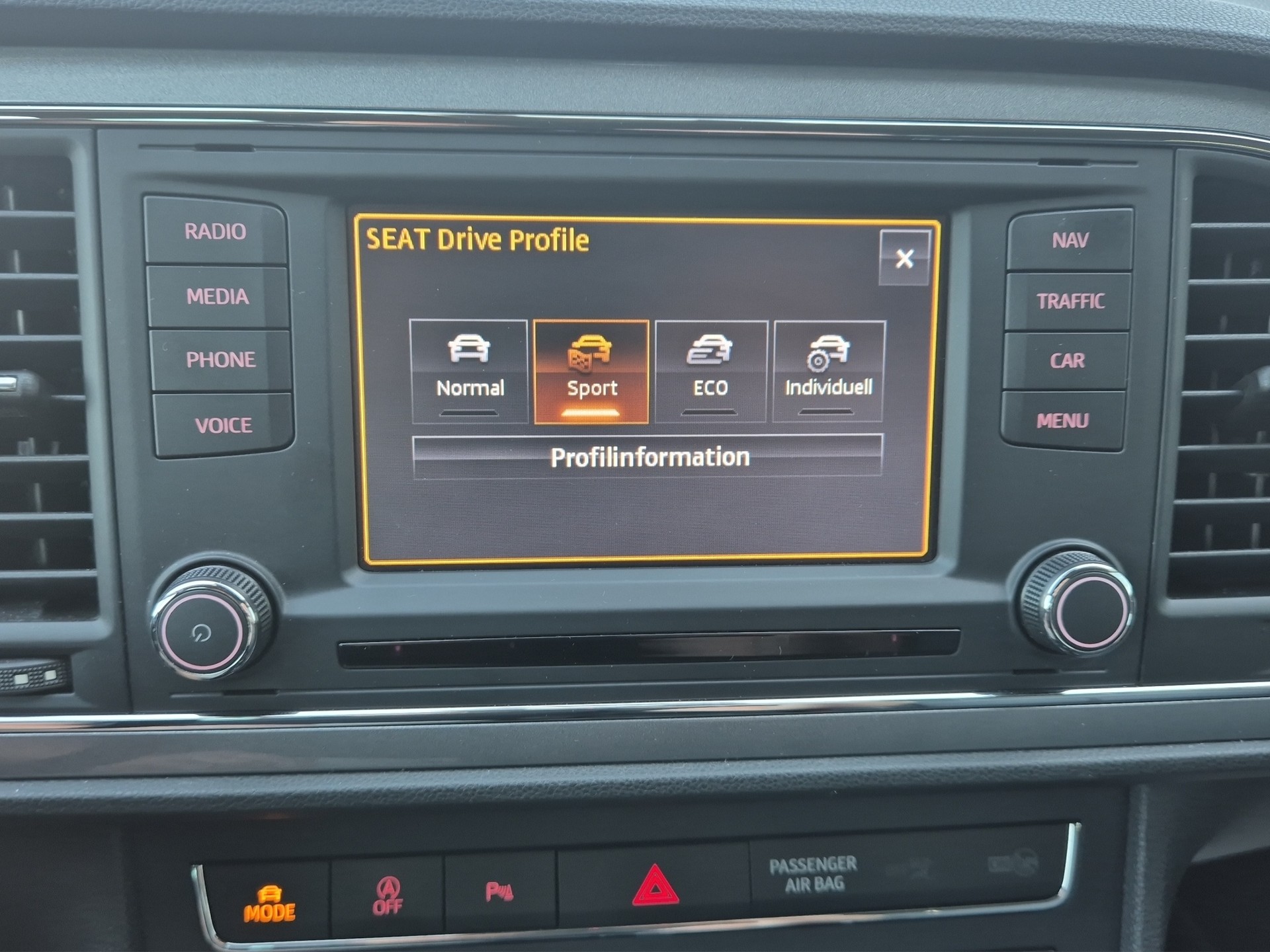 SEAT Leon 1.8 TSI FR DSG-image-23