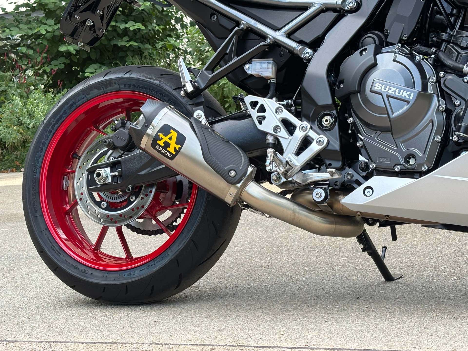 SUZUKI GSX-8R-image-1