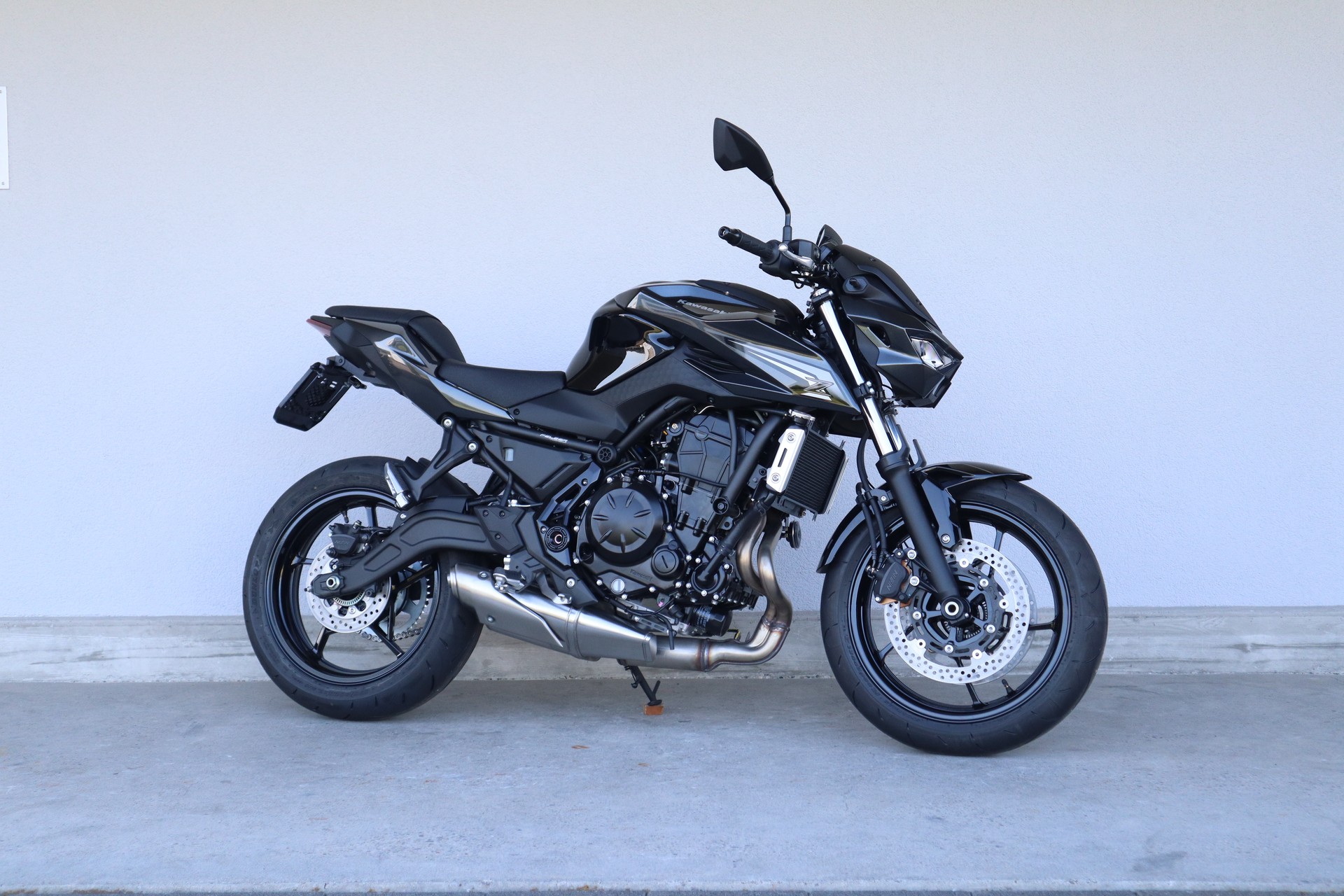 KAWASAKI Z 650 S-showroom-element-1