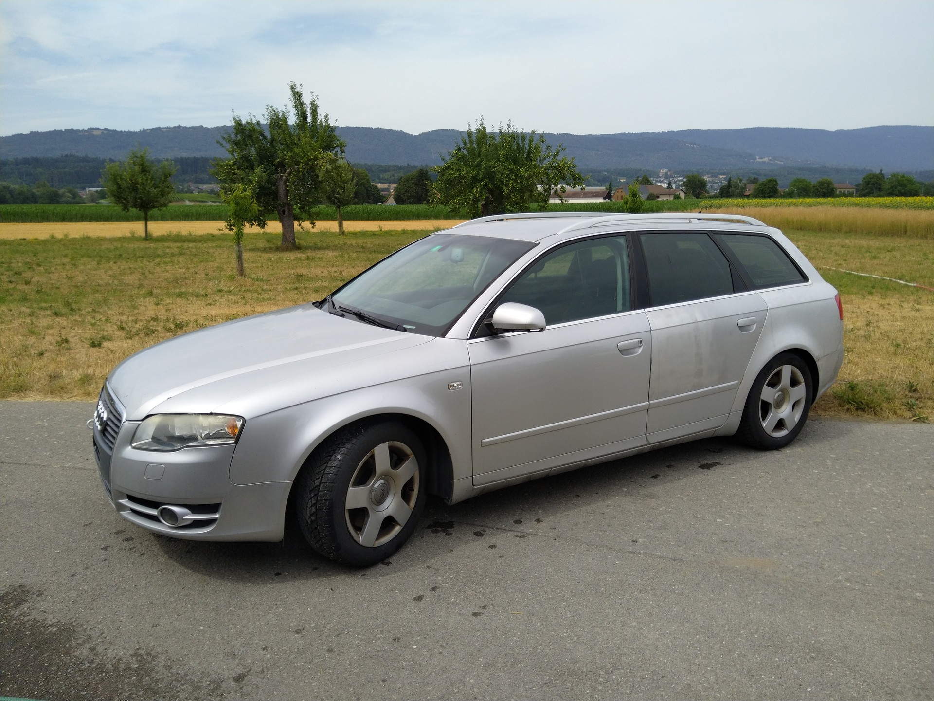 AUDI 2.0 T quattro-image-2