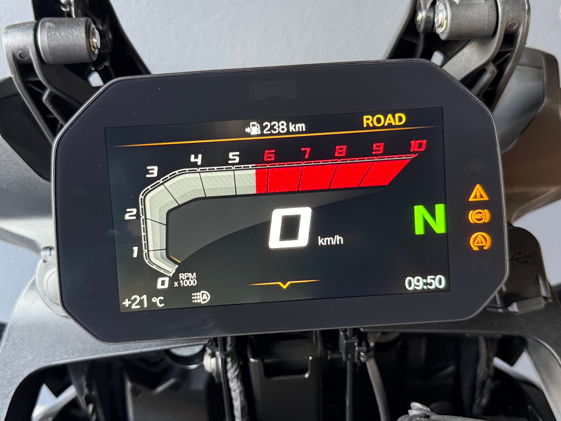 BMW F 800 GS (35kW)-image-9