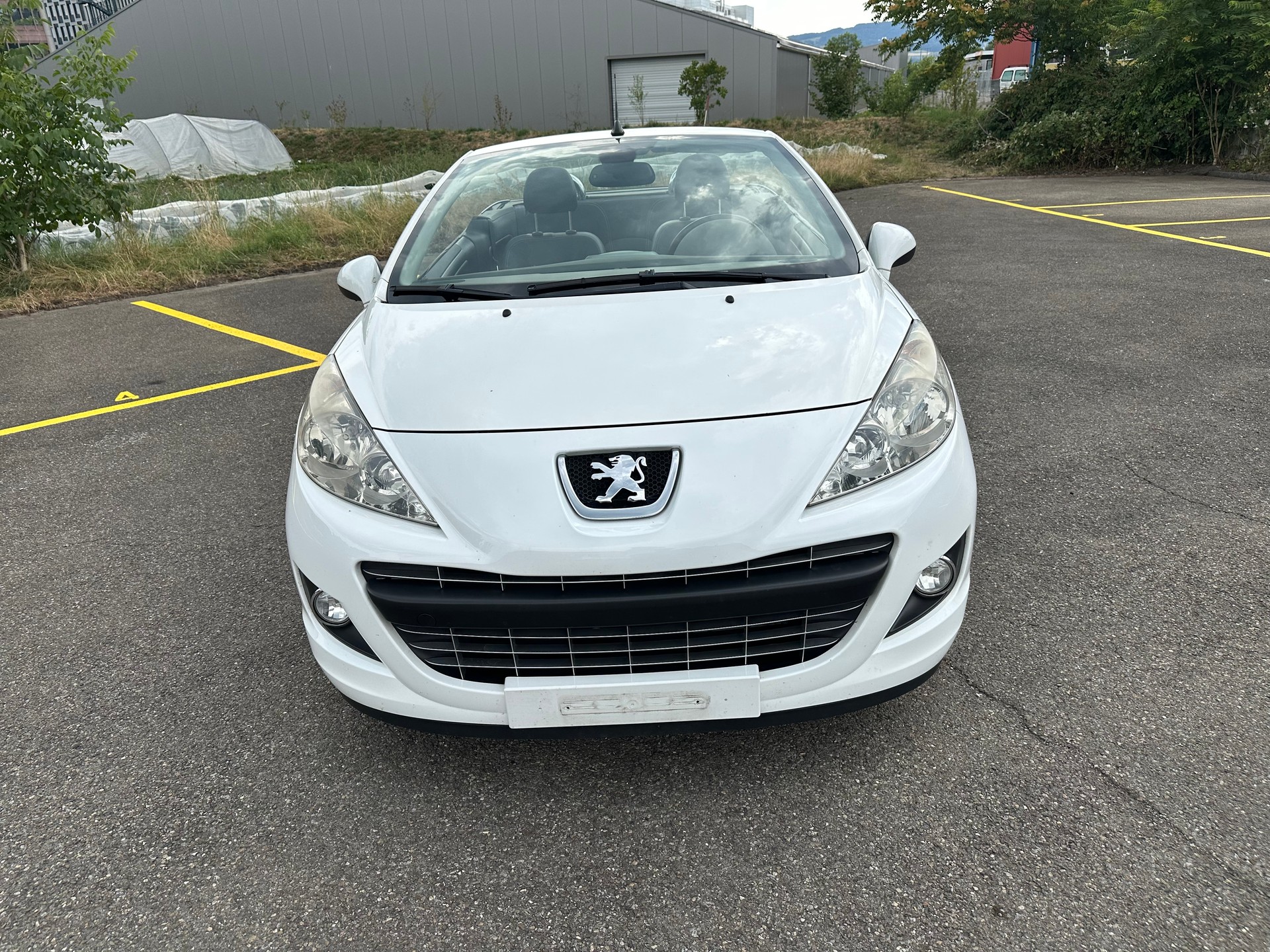 PEUGEOT 207 CC 1.6 16V Swiss Edition-image-1