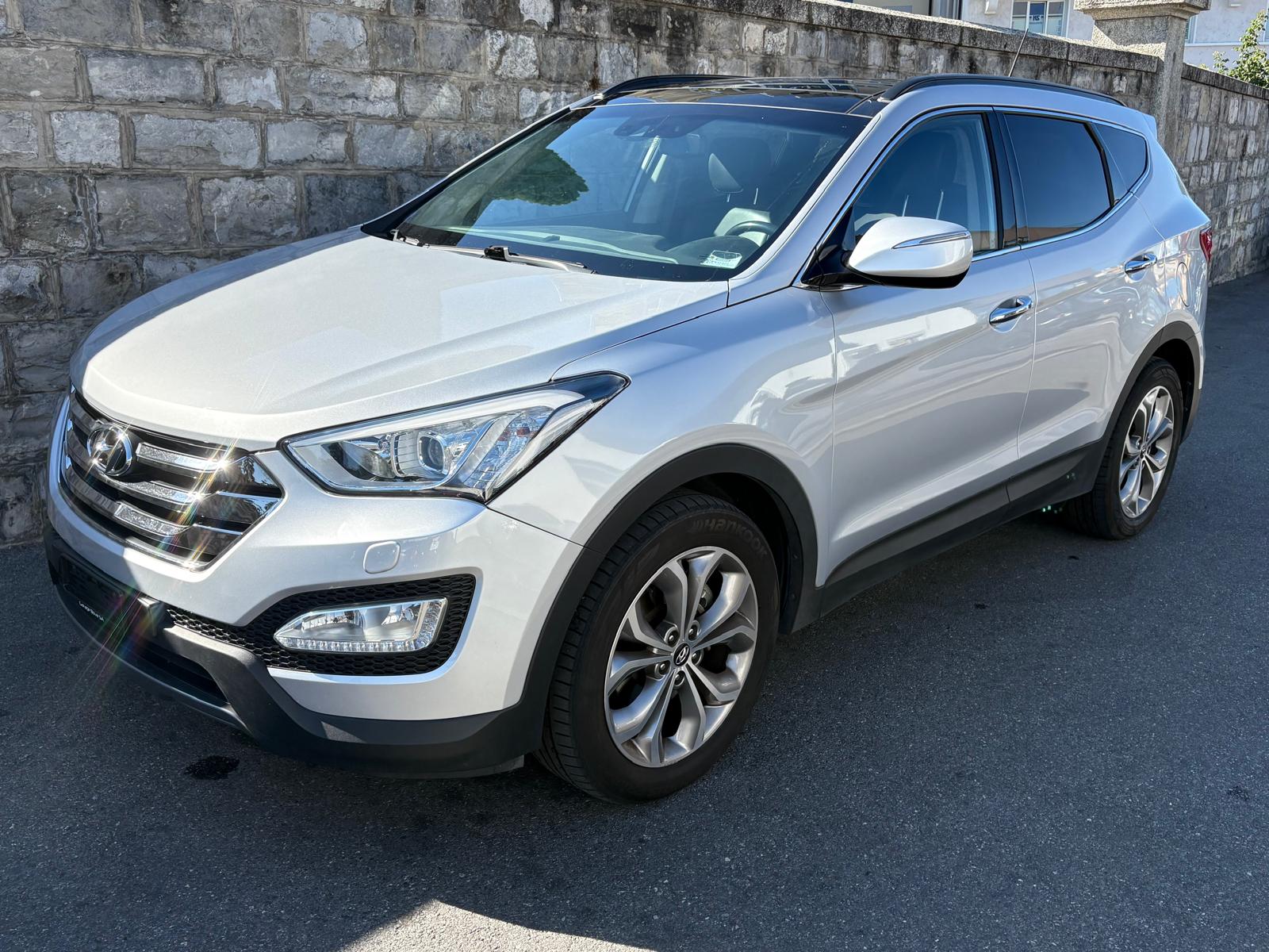 HYUNDAI 2.4 GDI 4WD 7 places BVA-image-1