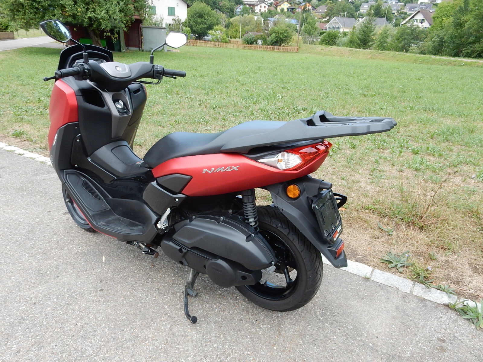 YAMAHA N-Max GPD 125-image-2