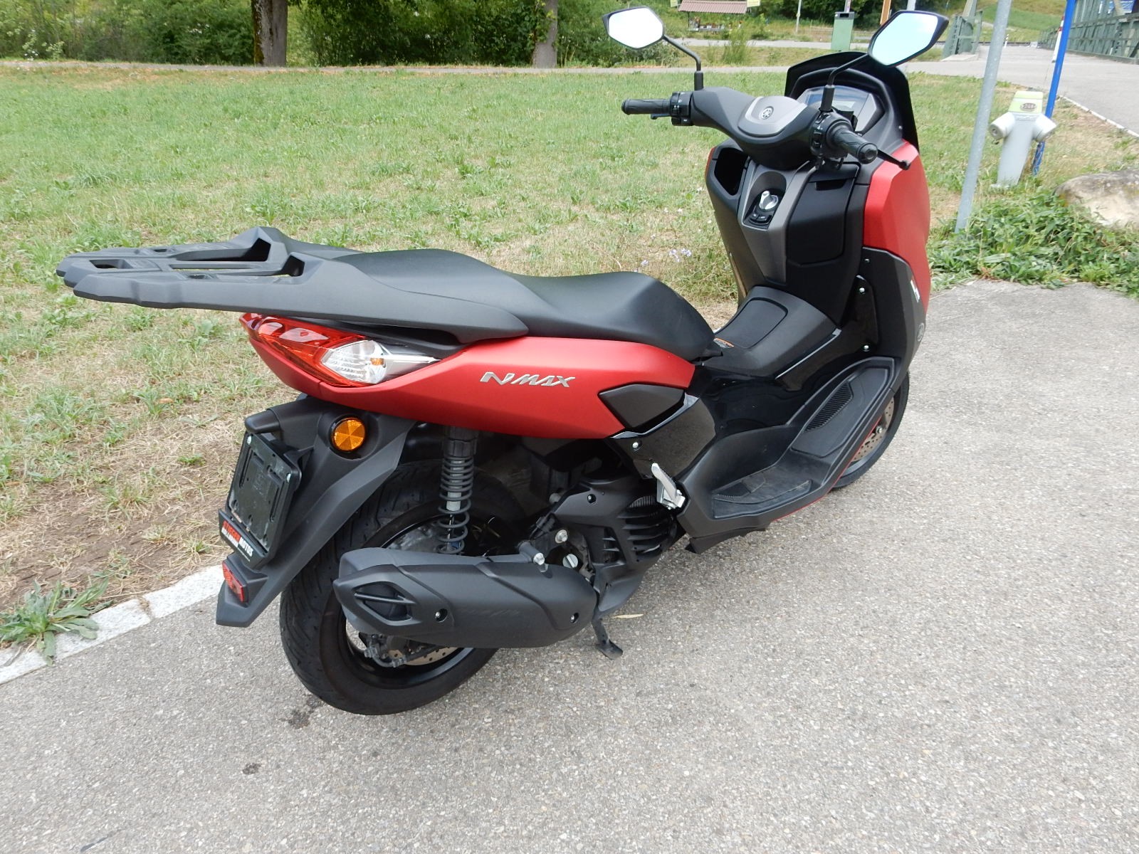 YAMAHA N-Max GPD 125-image-1