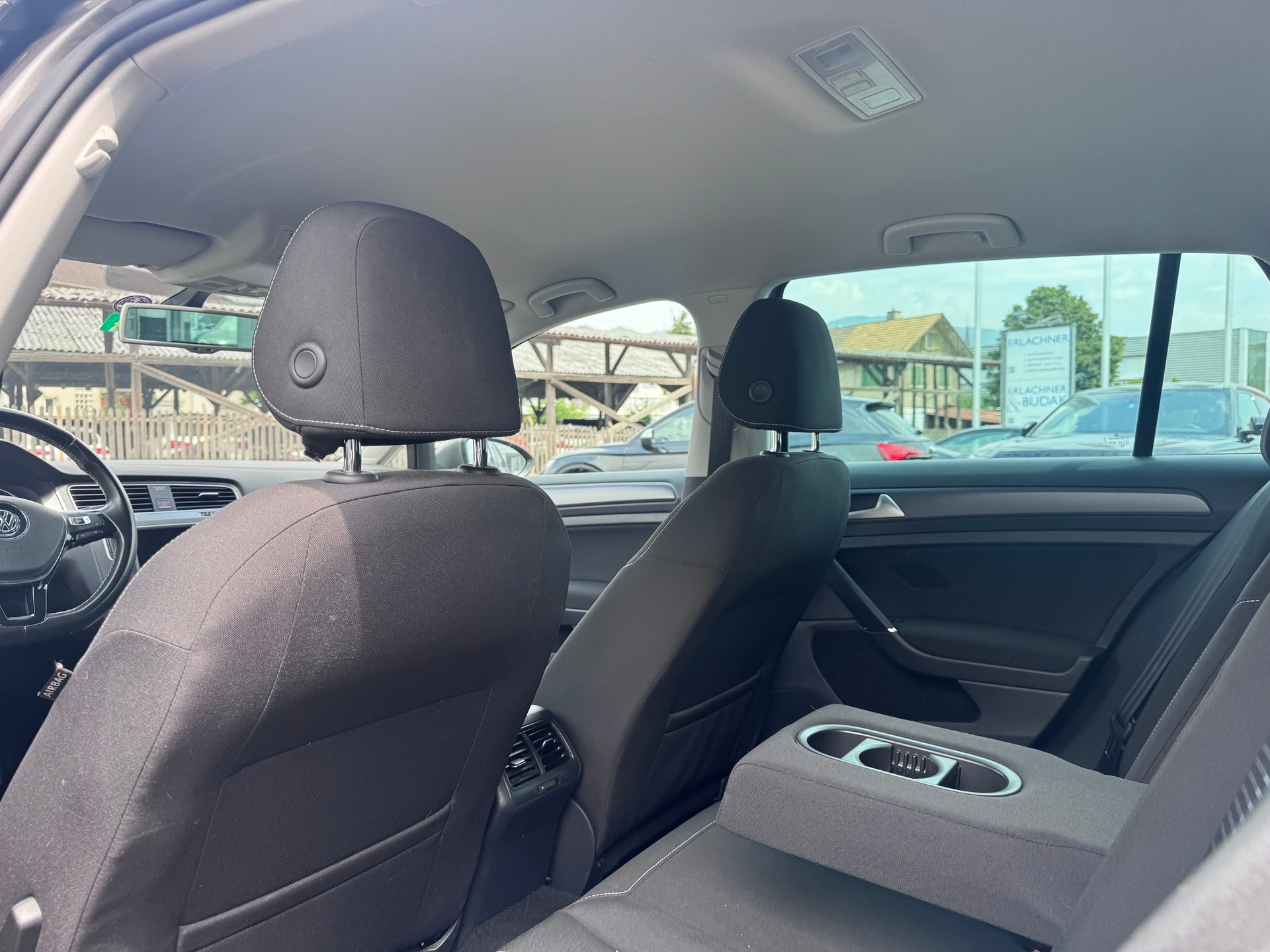 VW Golf 1.4 TSI Lounge DSG-image-7