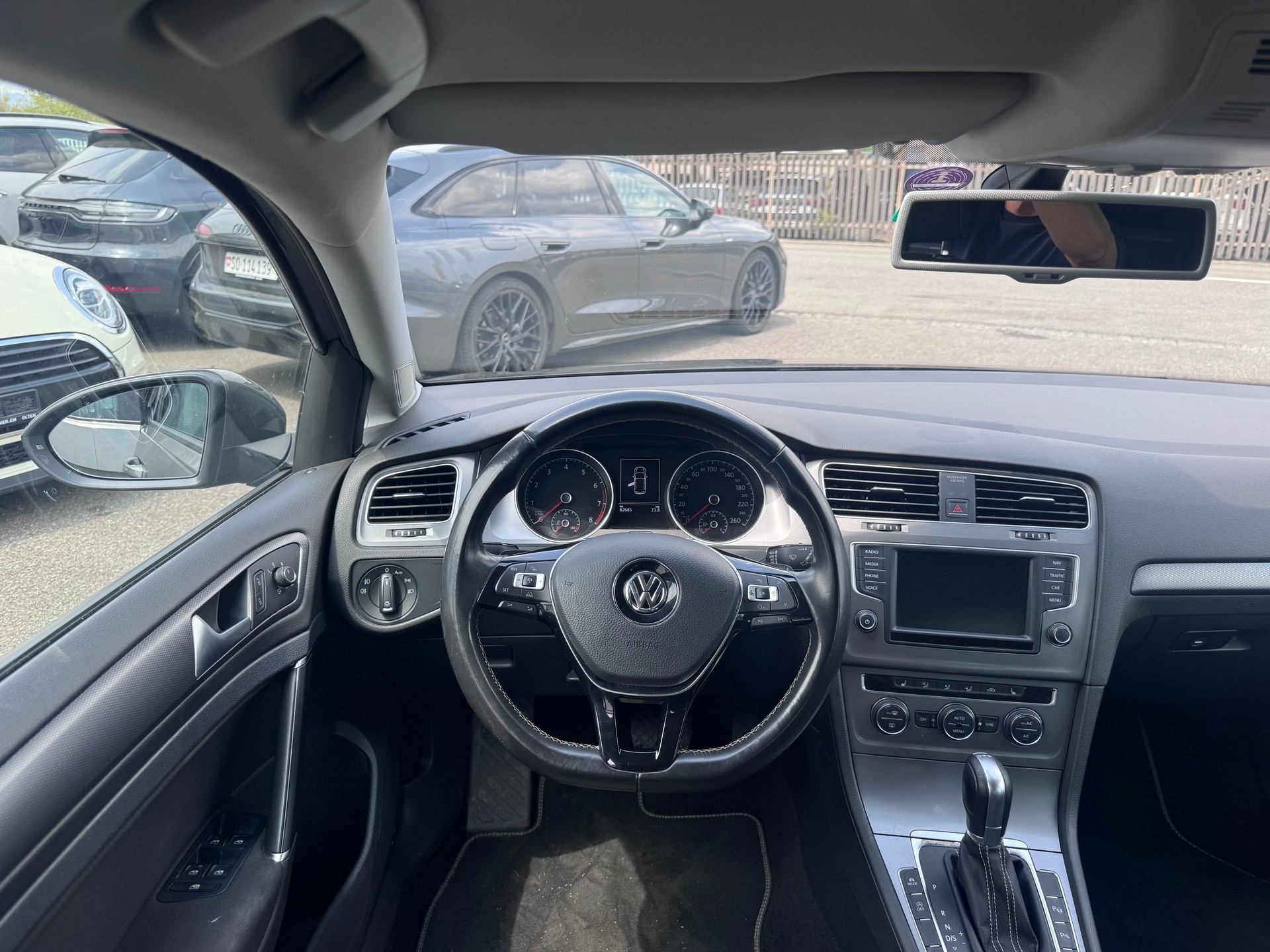 VW Golf 1.4 TSI Lounge DSG-image-8