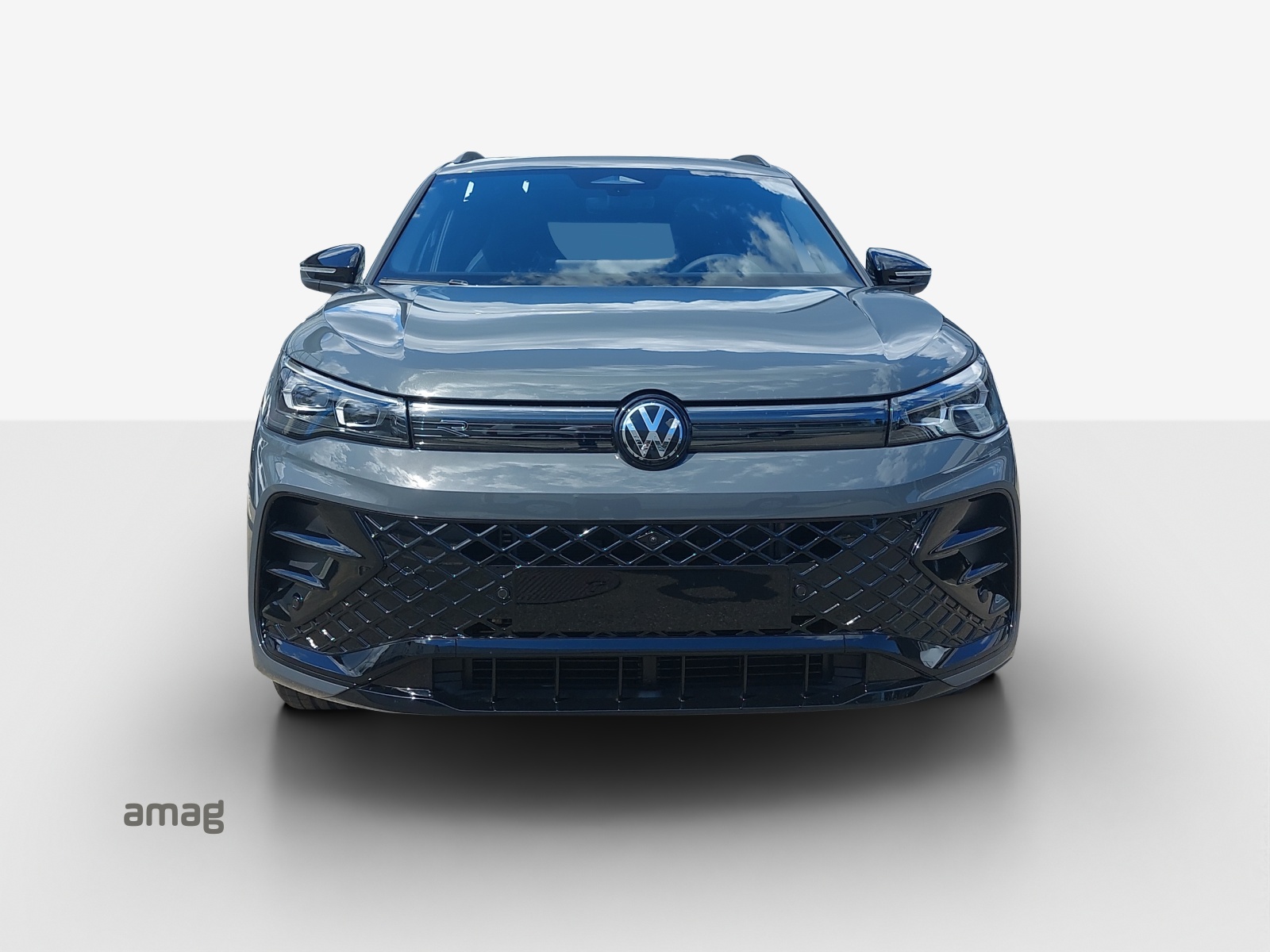 VW Tiguan 2.0 TSI DSG R-Line Plus 4Motion-image-6