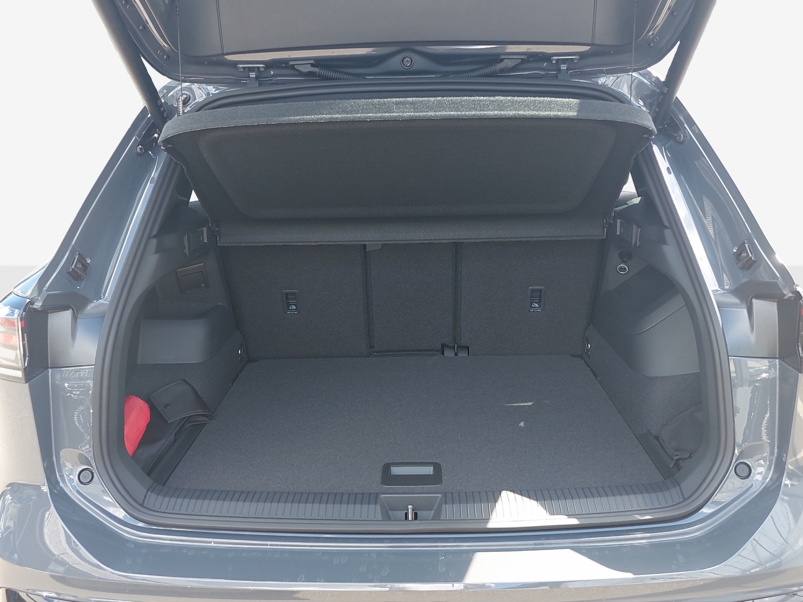 VW Tiguan 2.0 TSI DSG R-Line Plus 4Motion-image-12