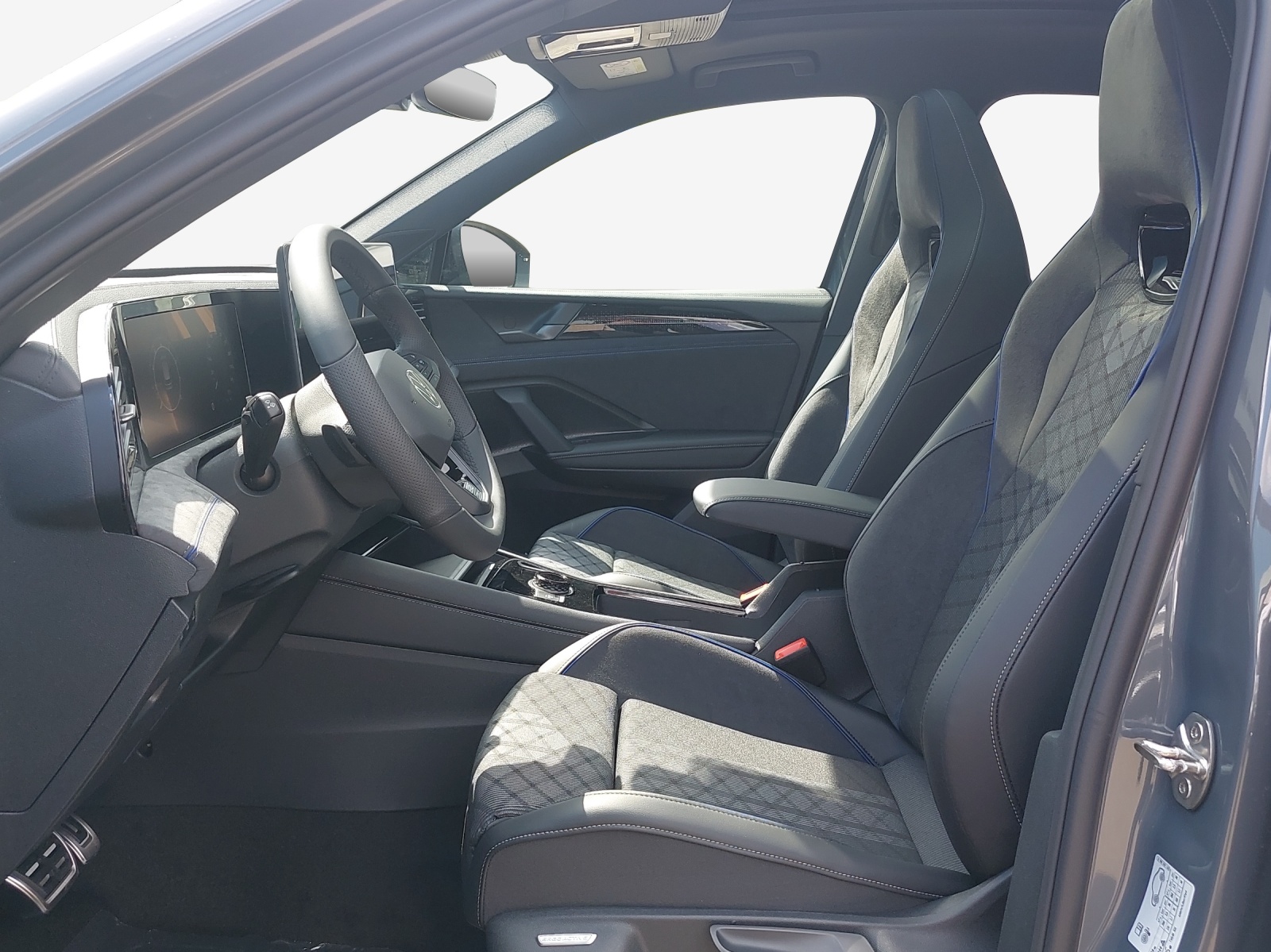 VW Tiguan 2.0 TSI DSG R-Line Plus 4Motion-image-7